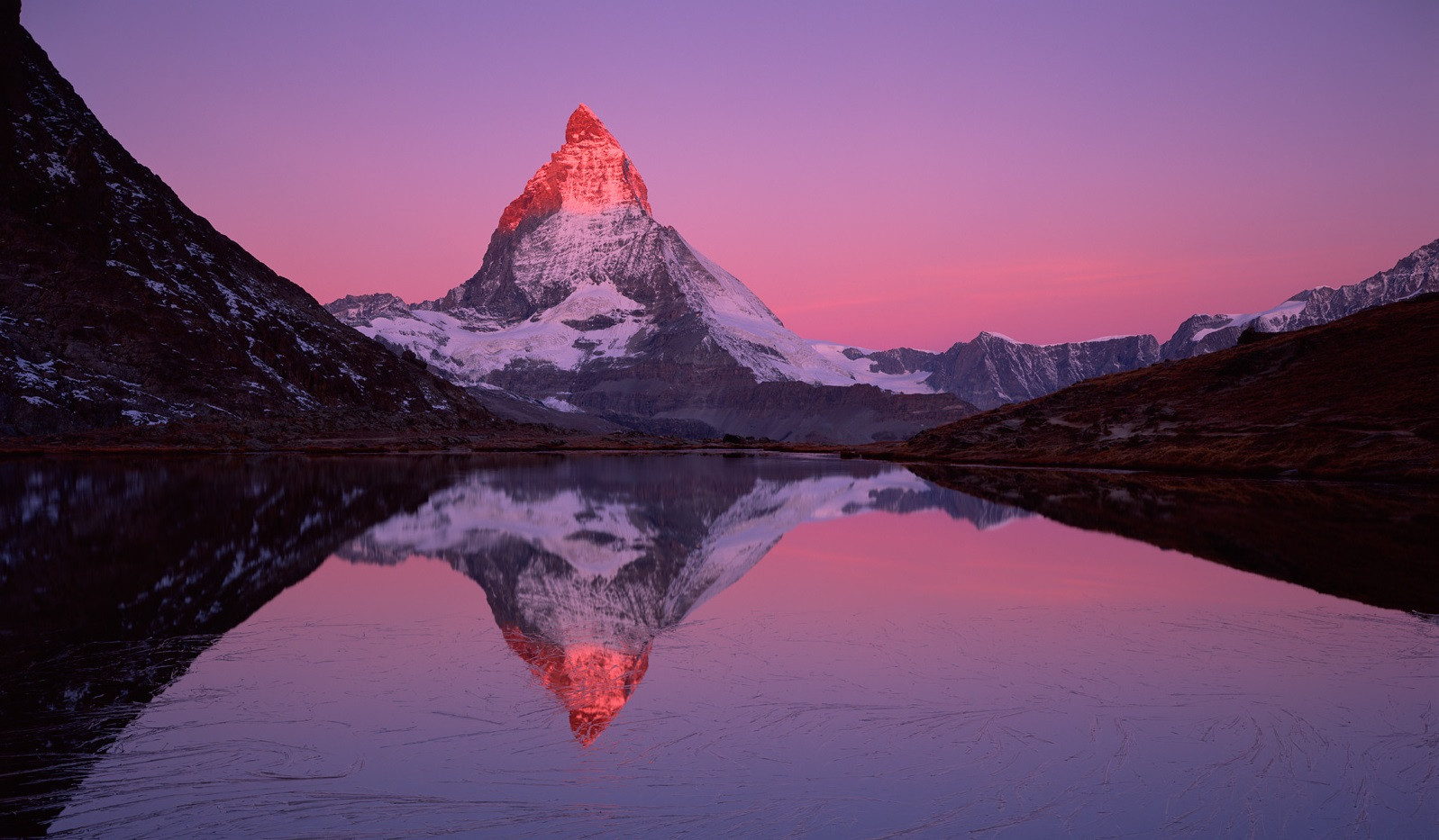 Descarga gratuita de fondo de pantalla para móvil de Montañas, Montaña, Tierra/naturaleza.