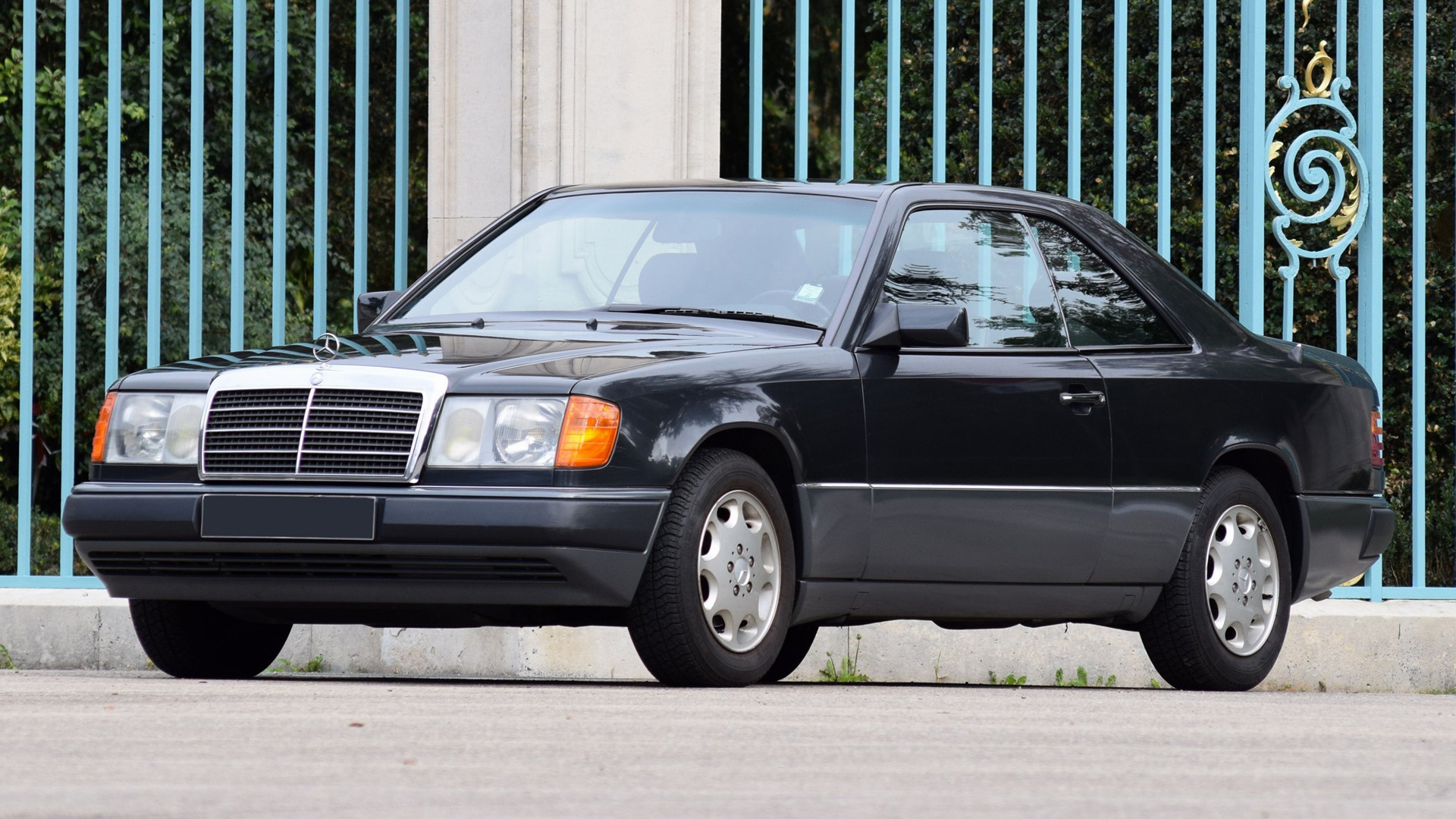 Los mejores fondos de pantalla de Mercedes Benz 230 Ce para la pantalla del teléfono