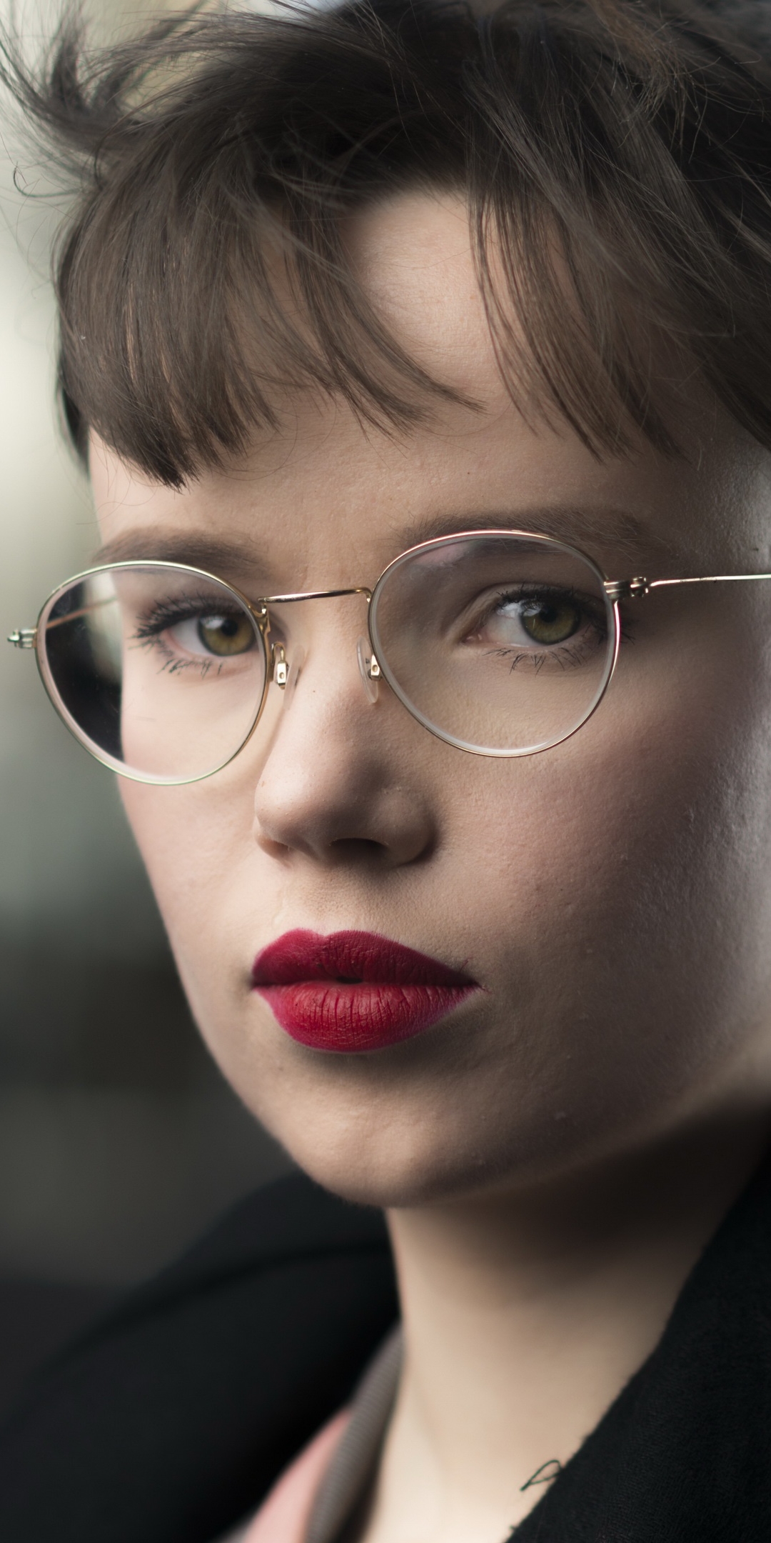 Download mobile wallpaper Portrait, Glasses, Face, Women, Lipstick for free.