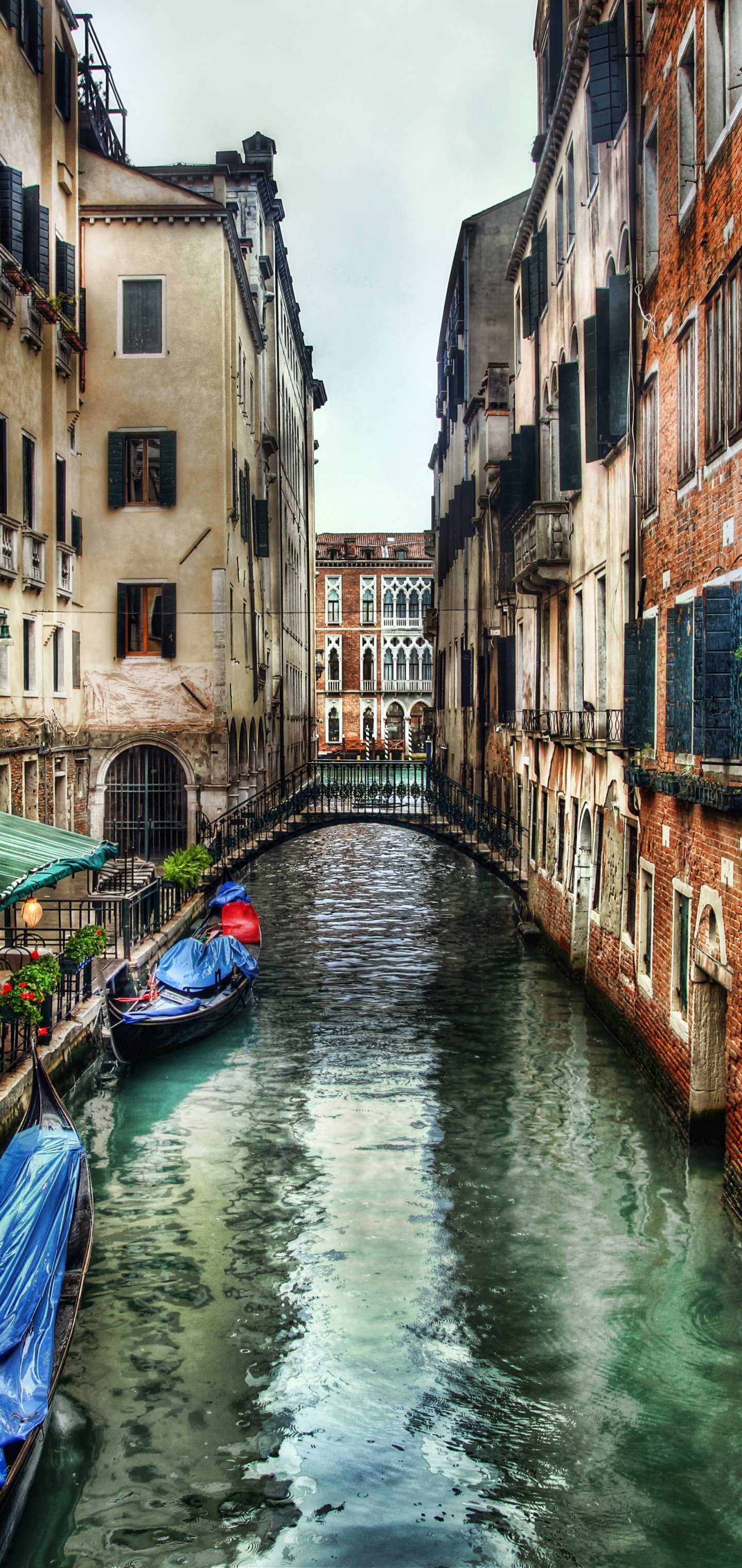 Скачати мобільні шпалери Міста, Італія, Венеція, Місто, Будівля, Hdr, Канал, Створено Людиною, Будинок безкоштовно.