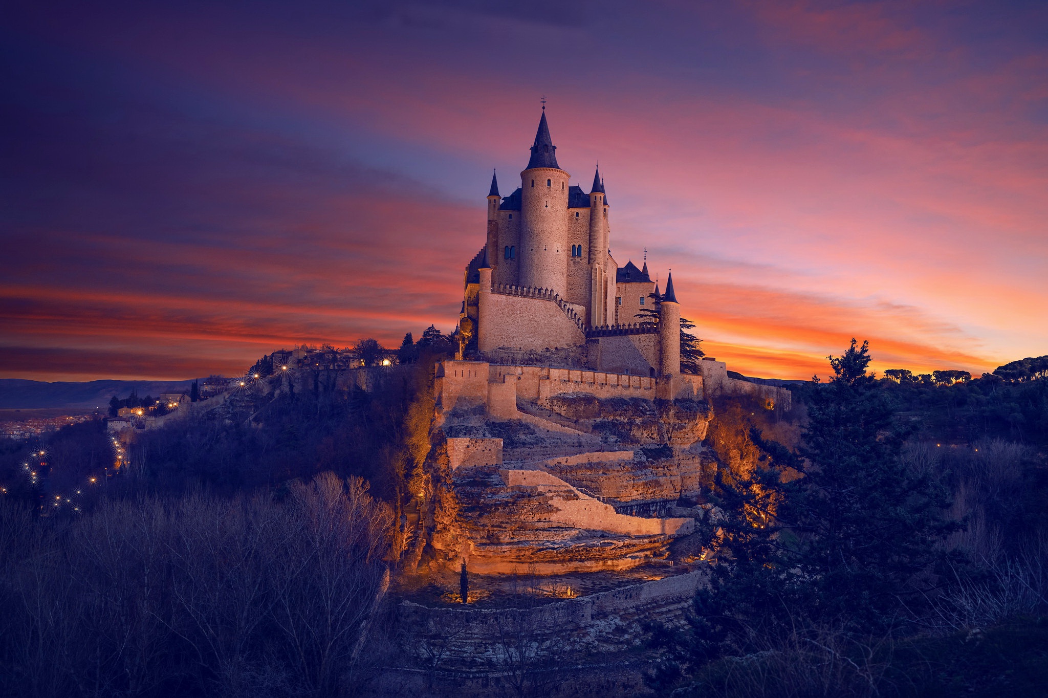Die besten Segovia Schloss-Hintergründe für den Telefonbildschirm