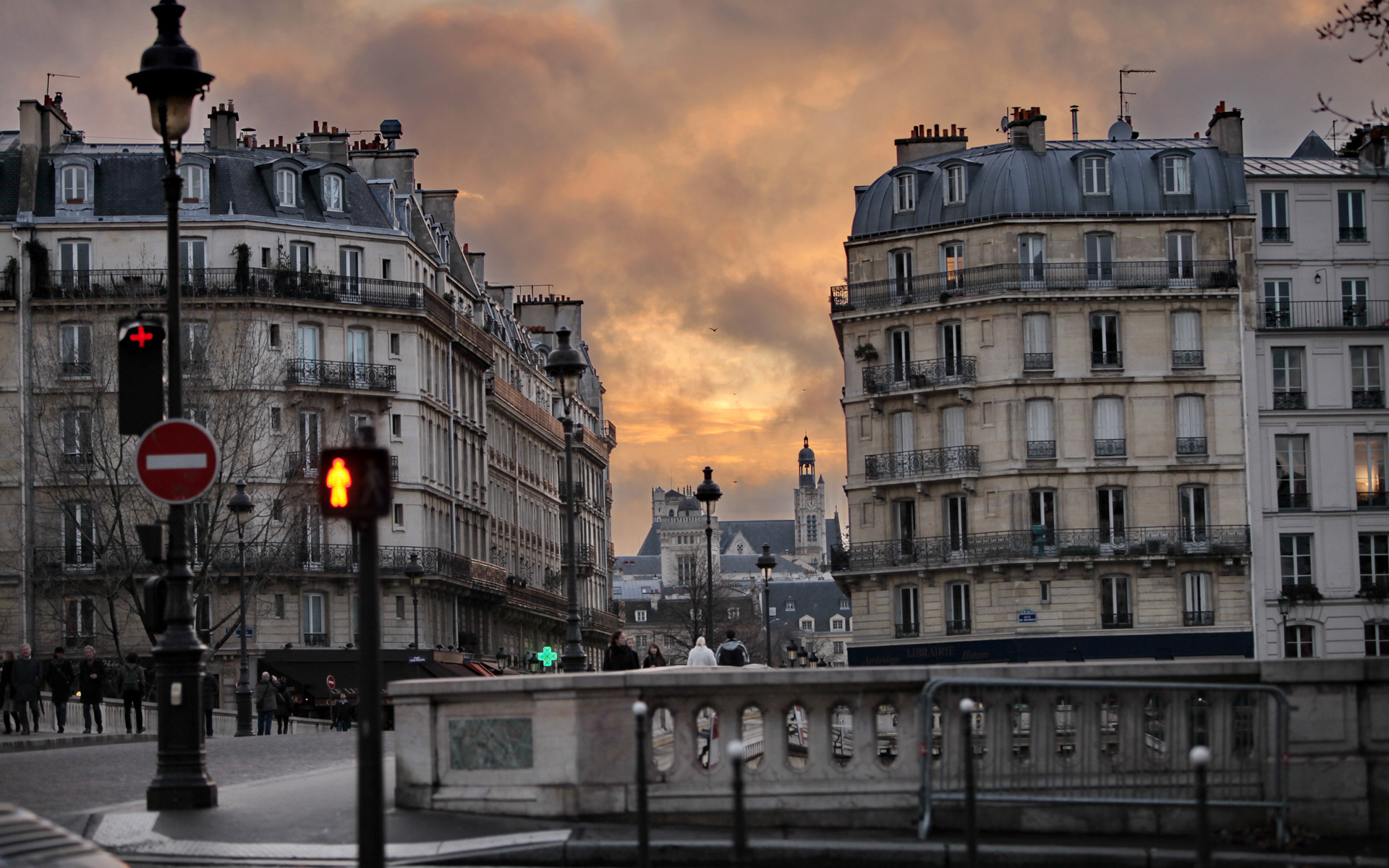 Скачать картинку Города, Архитектура, Париж, Город, Франция, Здание, Сделано Человеком в телефон бесплатно.