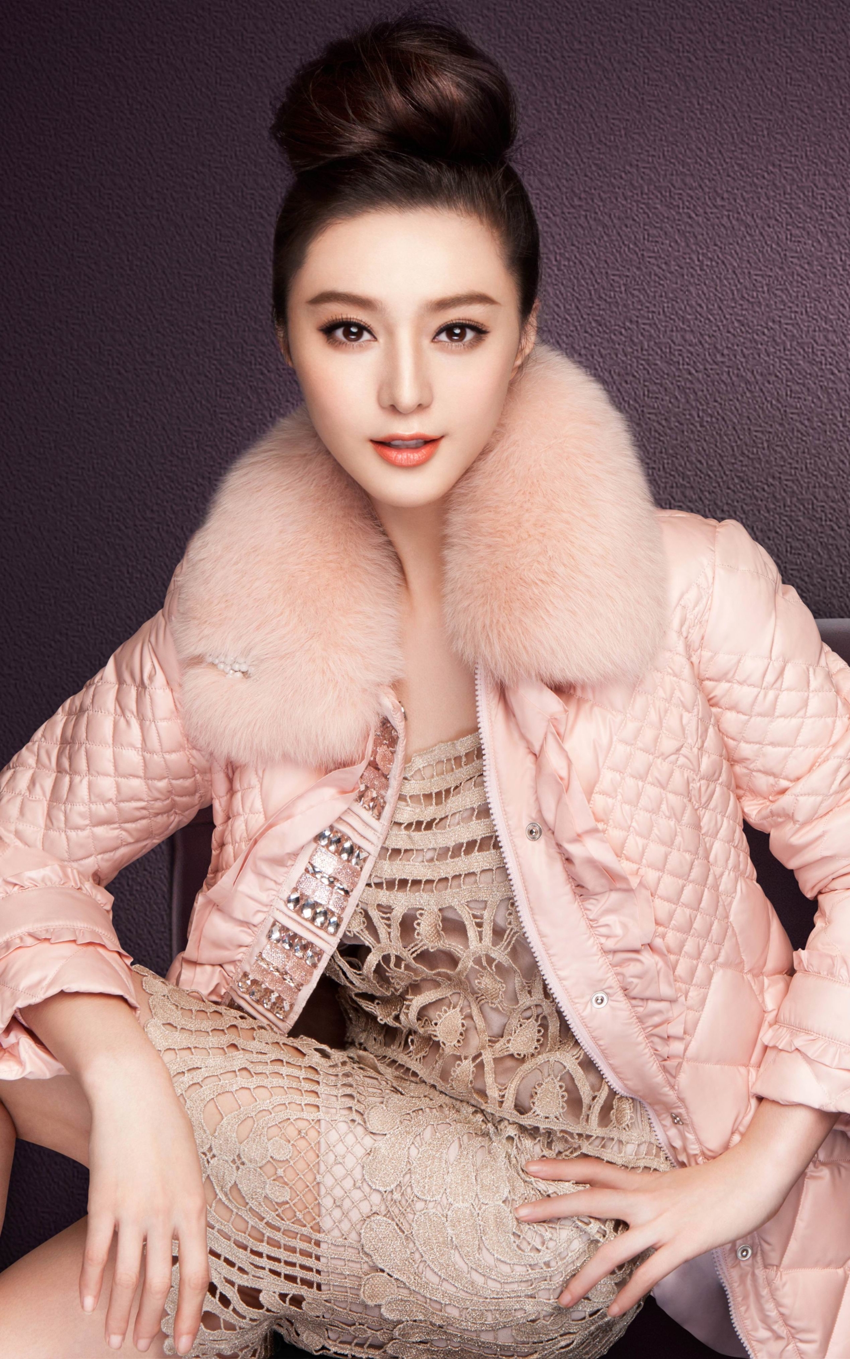 Download mobile wallpaper Chinese, Dress, Coat, Celebrity, Actress, Fan Bingbing for free.