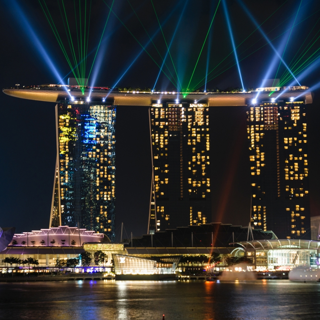 Free download wallpaper Night, Building, Singapore, Man Made, Marina Bay Sands on your PC desktop