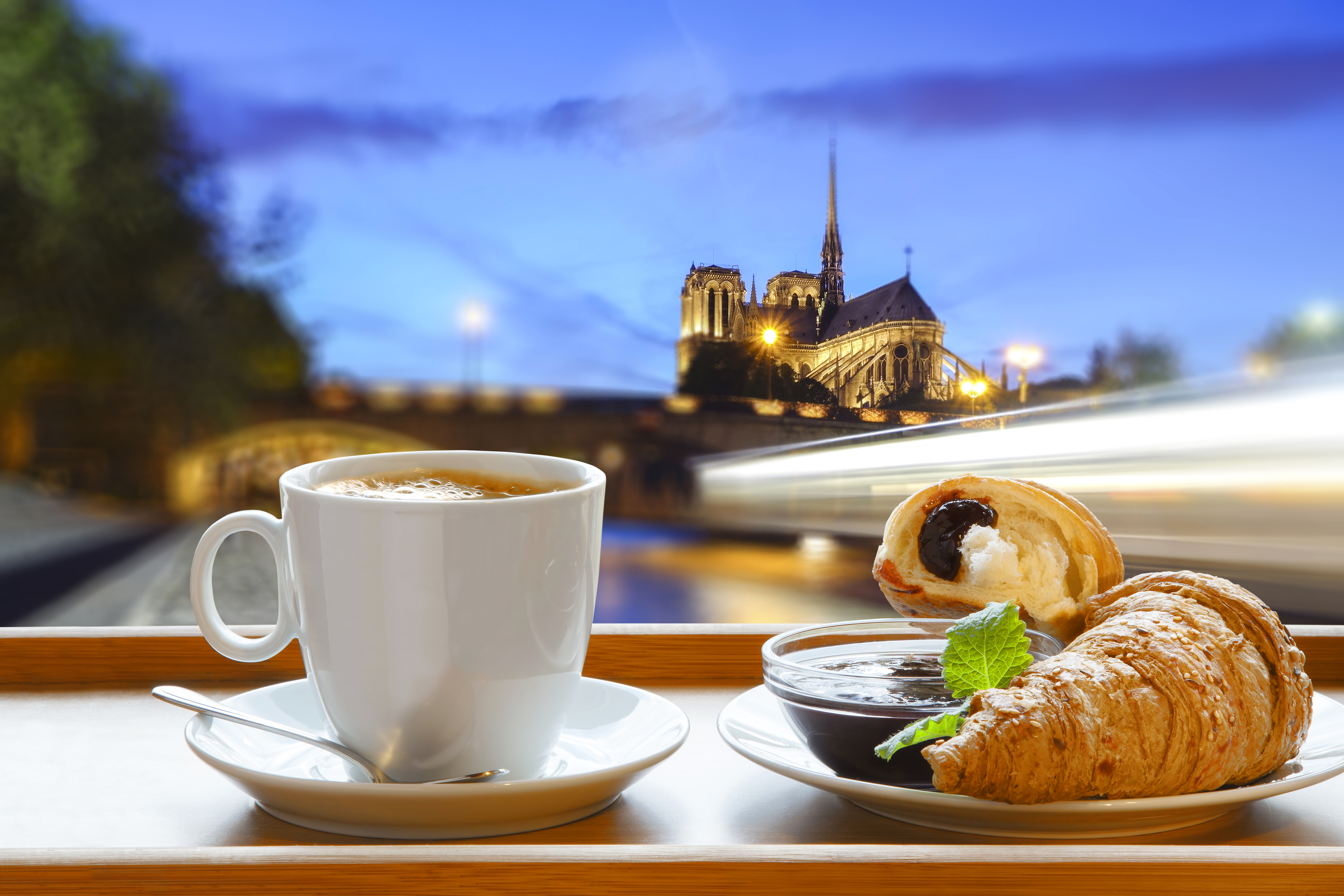 Laden Sie das Croissant, Nahrungsmittel, Zeitraffer, Kaffee, Sacré Cœur, Frühstuck-Bild kostenlos auf Ihren PC-Desktop herunter