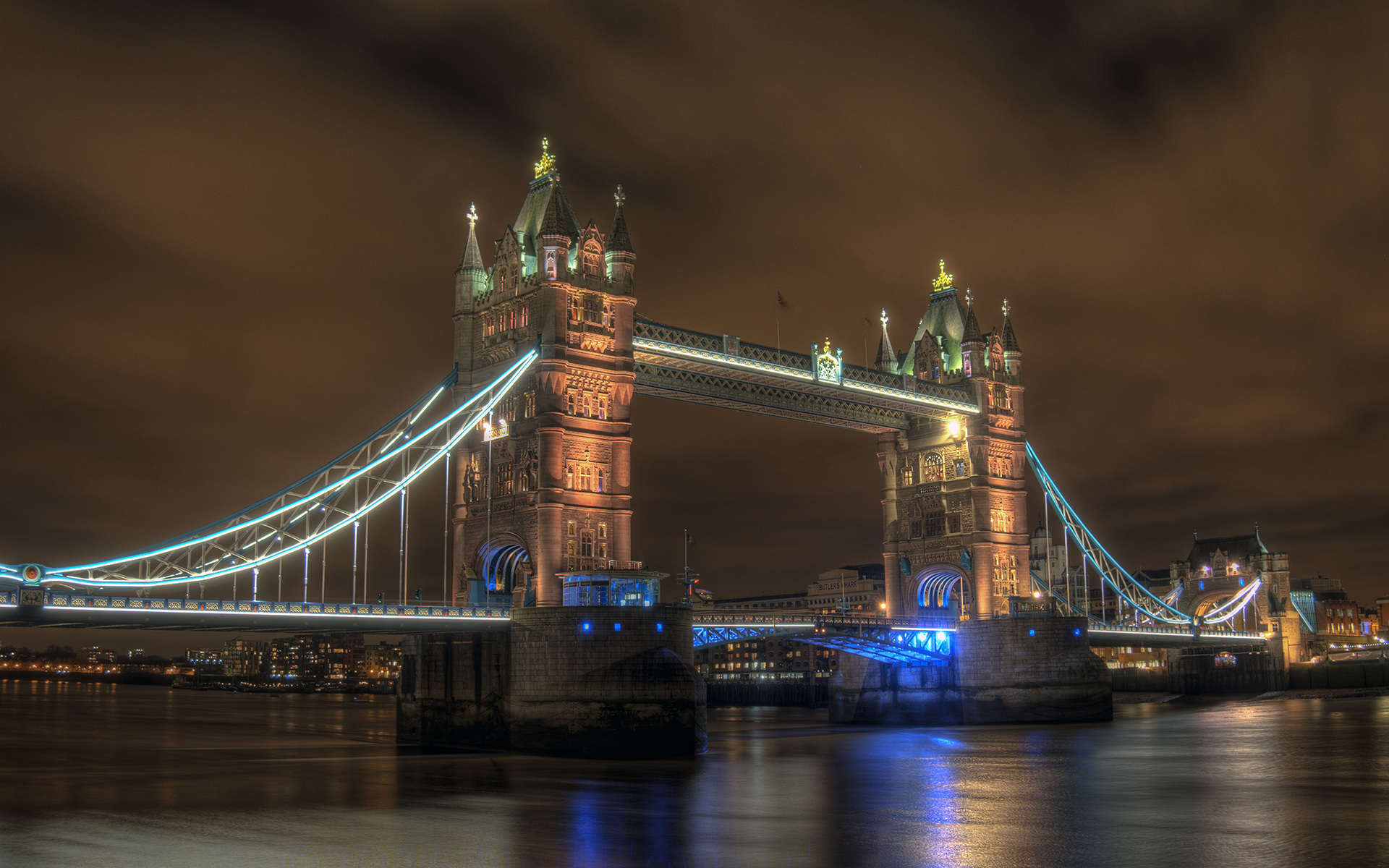 Téléchargez des papiers peints mobile Nuit, Londres, Lumière, Pont, Pont De La Tour, Des Ponts, Construction Humaine gratuitement.