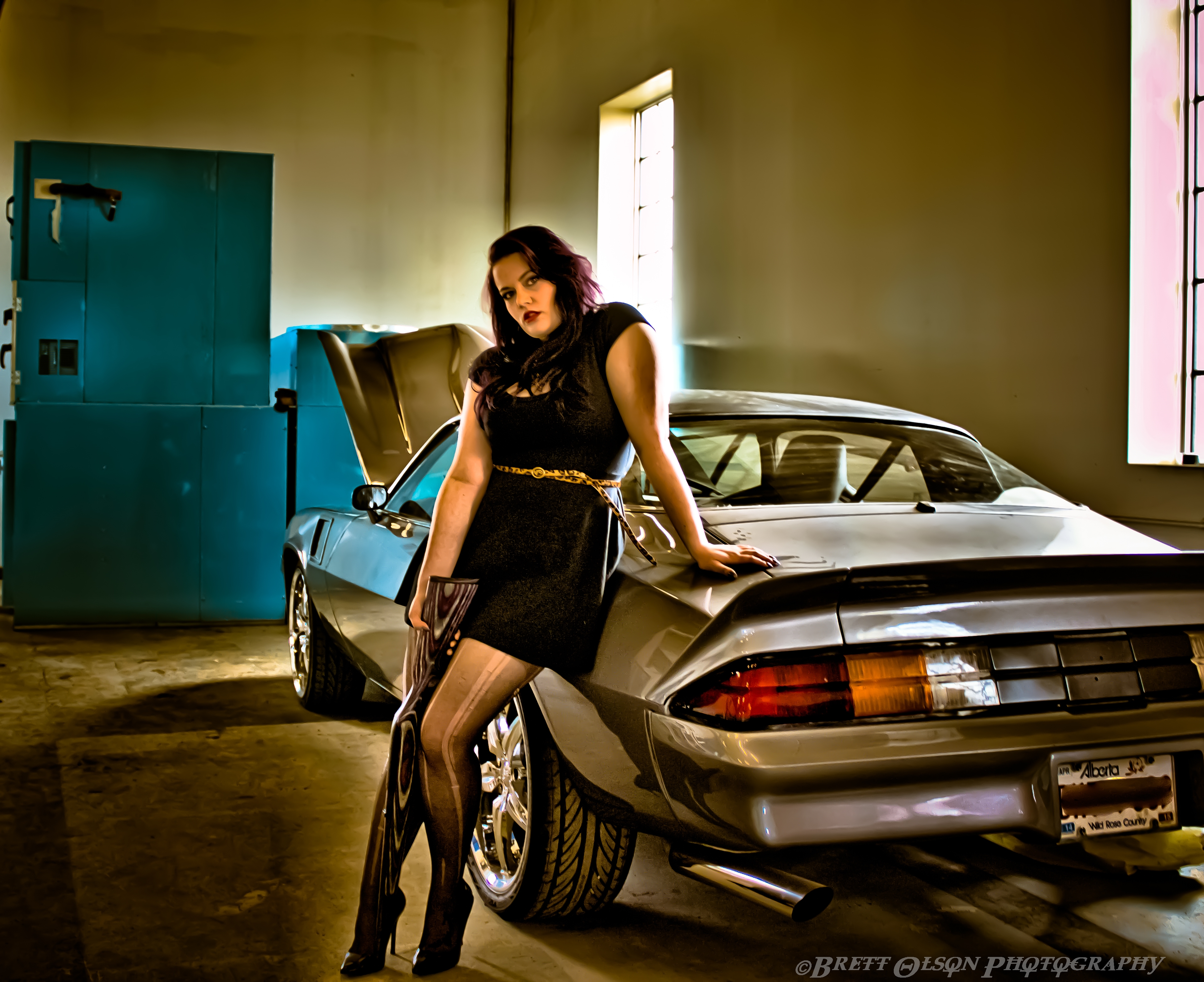 Download mobile wallpaper Chevrolet Camaro, Women, Gun, Girls & Cars for free.