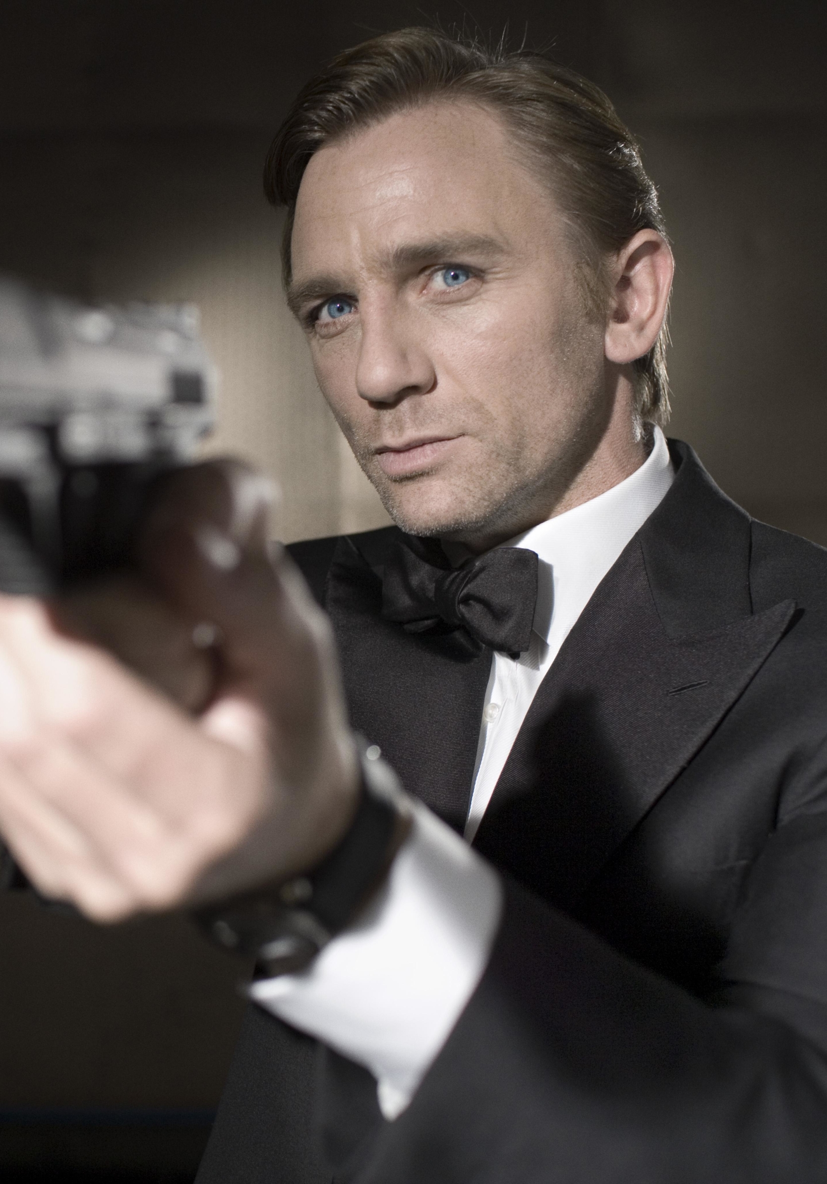 1173195 baixar papel de parede filme, 007: cassino royale, daniel craig, james bond - protetores de tela e imagens gratuitamente