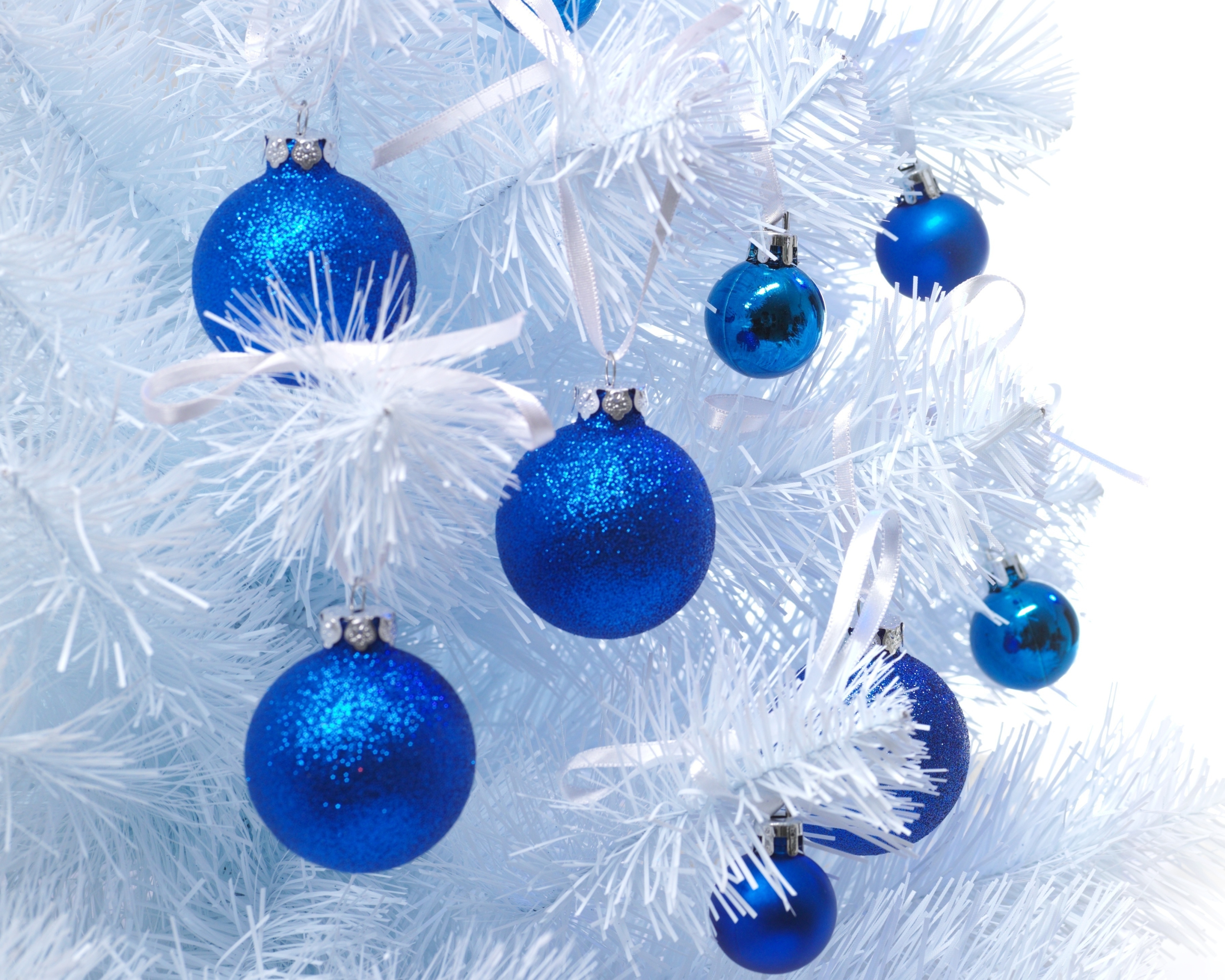 Download mobile wallpaper Christmas, Holiday, Christmas Ornaments for free.