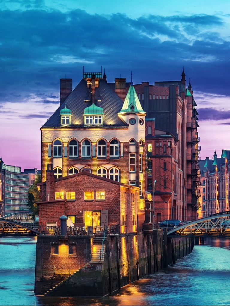 Download mobile wallpaper Cities, Night, City, Light, Germany, Hamburg, Man Made for free.