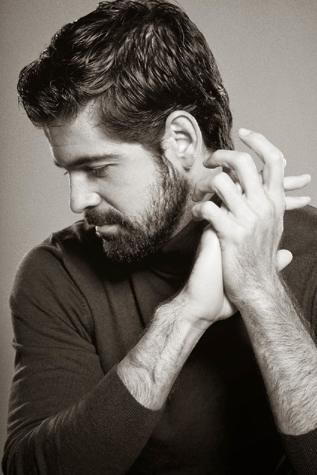 Download mobile wallpaper Beard, Celebrity, Black & White, Actor, Spanish, Miguel Ángel Muñoz for free.