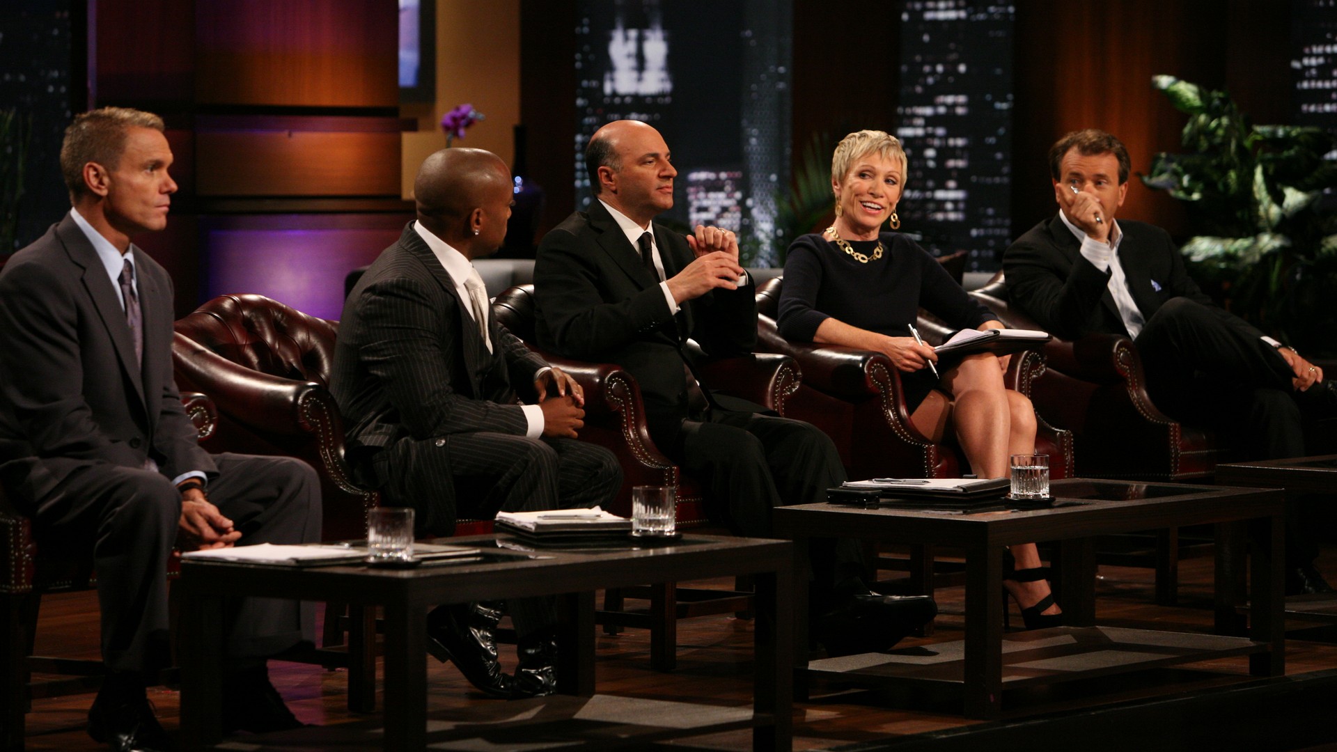 Descargar fondos de escritorio de Shark Tank HD