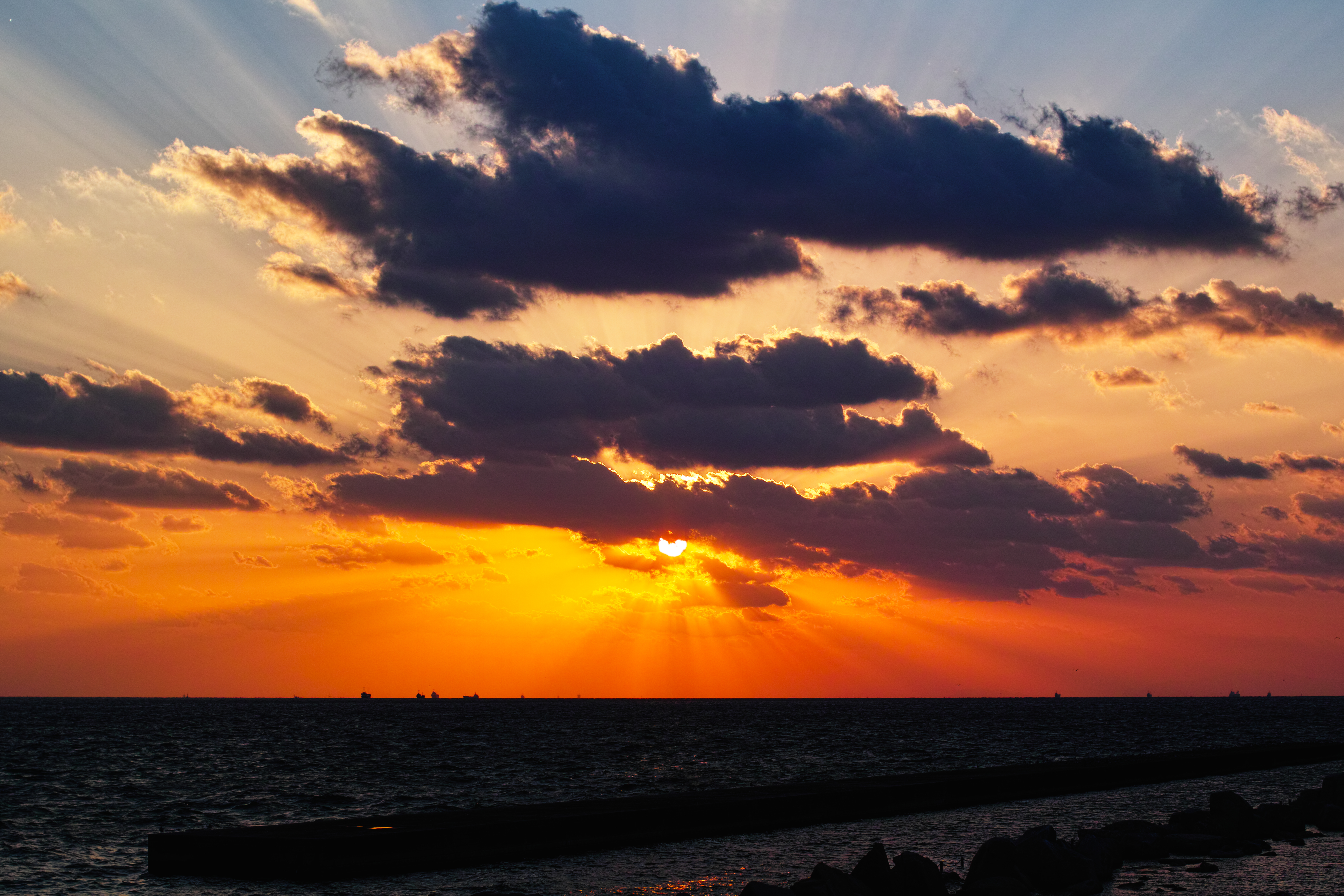 Laden Sie das Sun, Sunset, Clouds, Natur, Sea, Landschaft-Bild kostenlos auf Ihren PC-Desktop herunter