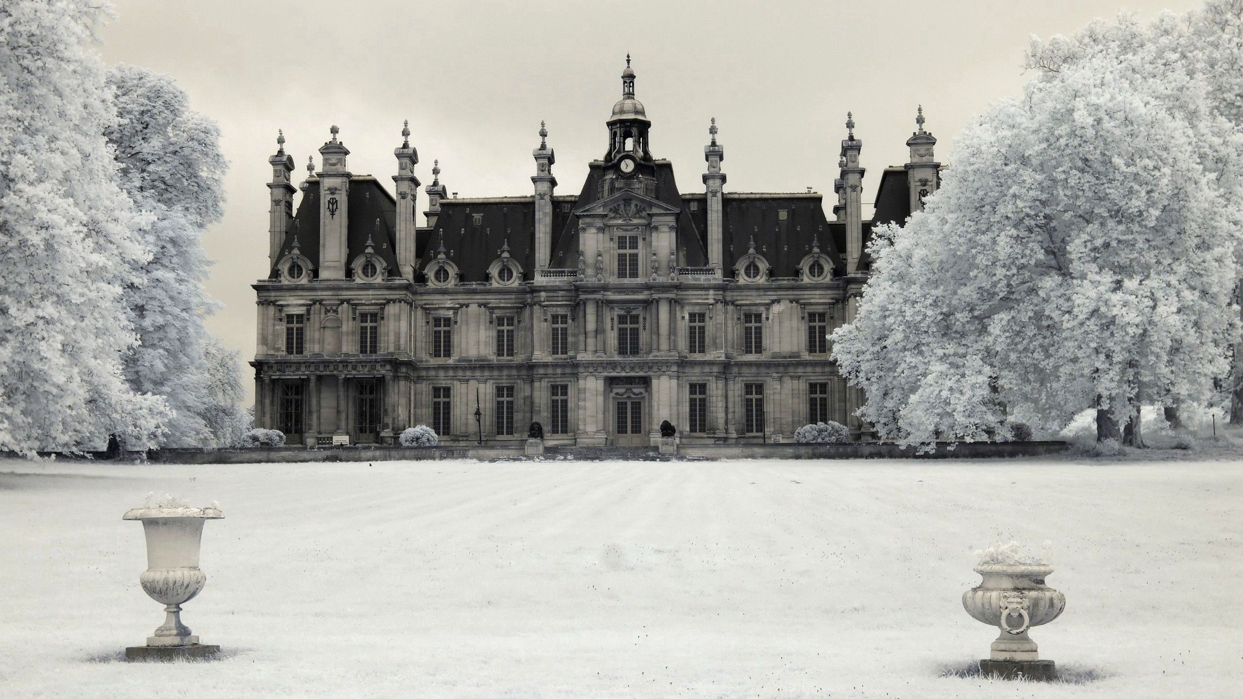 Laden Sie das Verlassene Burg, Abandoned Castle, Schloss Miranda, Chateau Miranda, Städte, Frankreich-Bild kostenlos auf Ihren PC-Desktop herunter