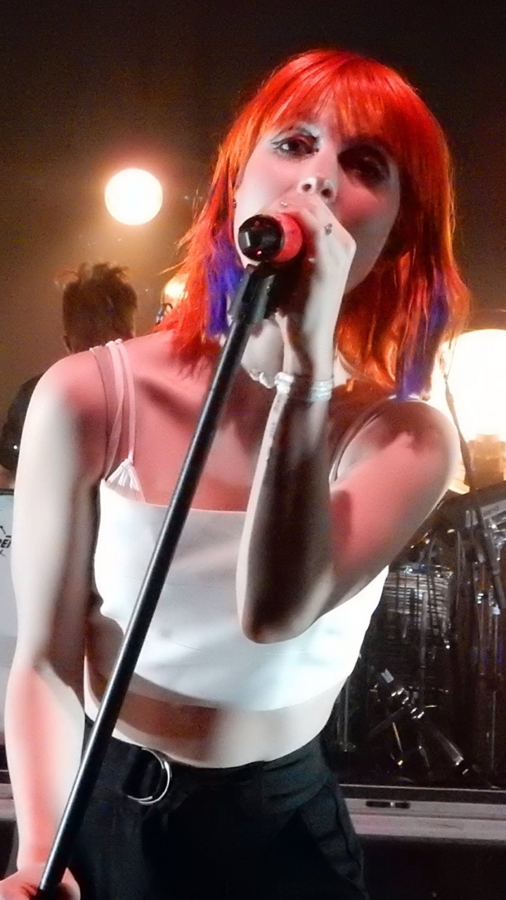 Download mobile wallpaper Music, Hayley Williams for free.