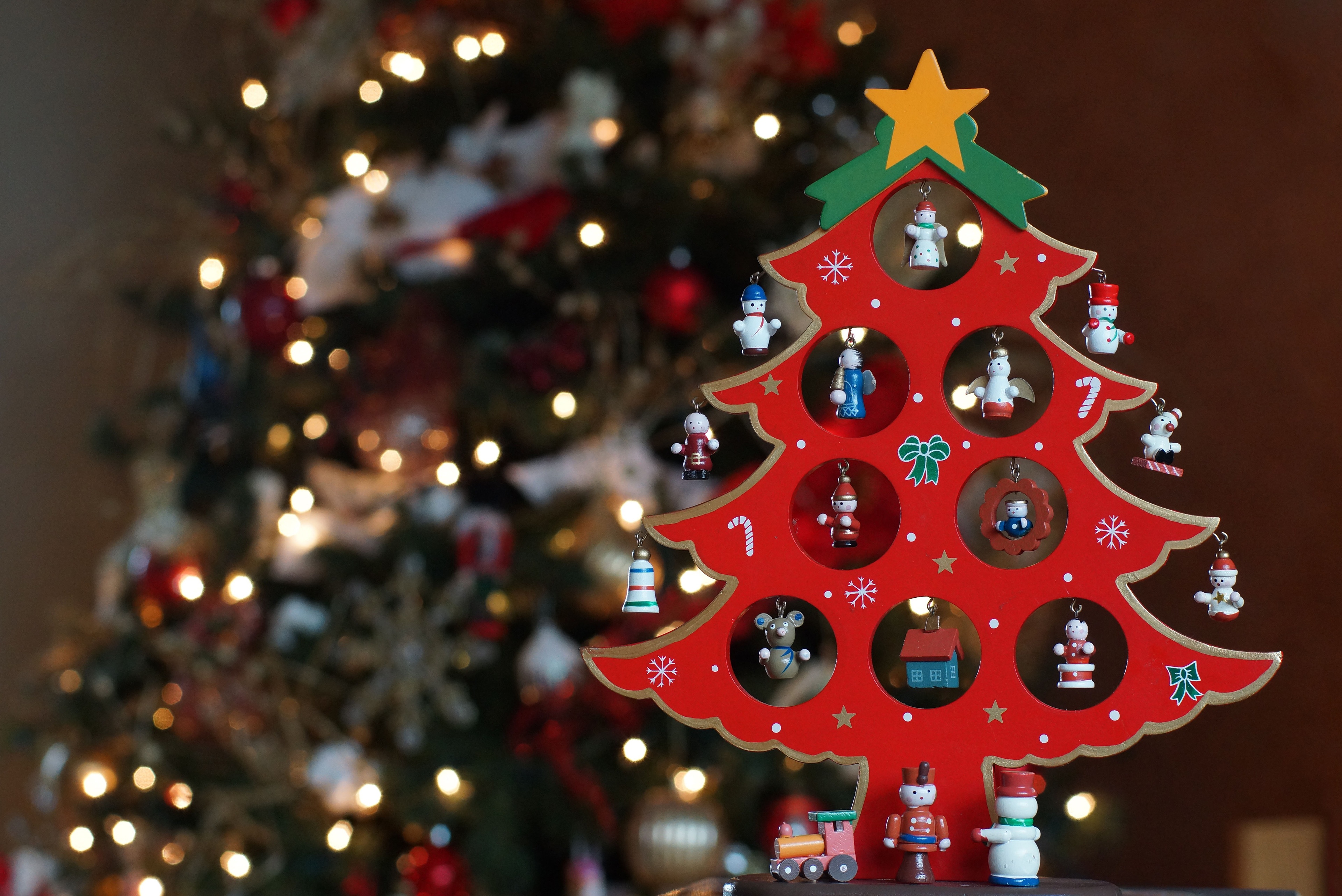 Baixar papel de parede para celular de Natal, Árvore De Natal, Enfeites De Natal, Feriados gratuito.