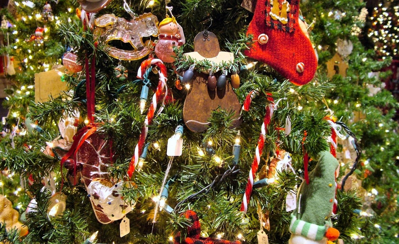 80772 descargar imagen vacaciones, juguetes, decoraciones de navidad, árbol de navidad, guirnalda, decoraciones navideñas: fondos de pantalla y protectores de pantalla gratis