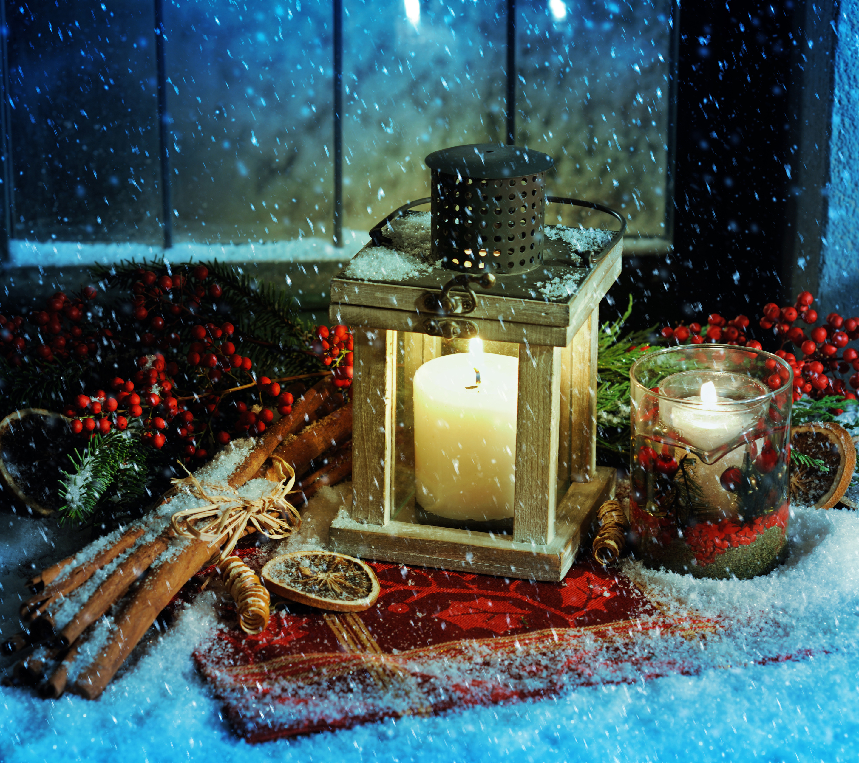 Завантажити шпалери безкоштовно Зима, Різдво, Свято, Свічка, Снігопад картинка на робочий стіл ПК