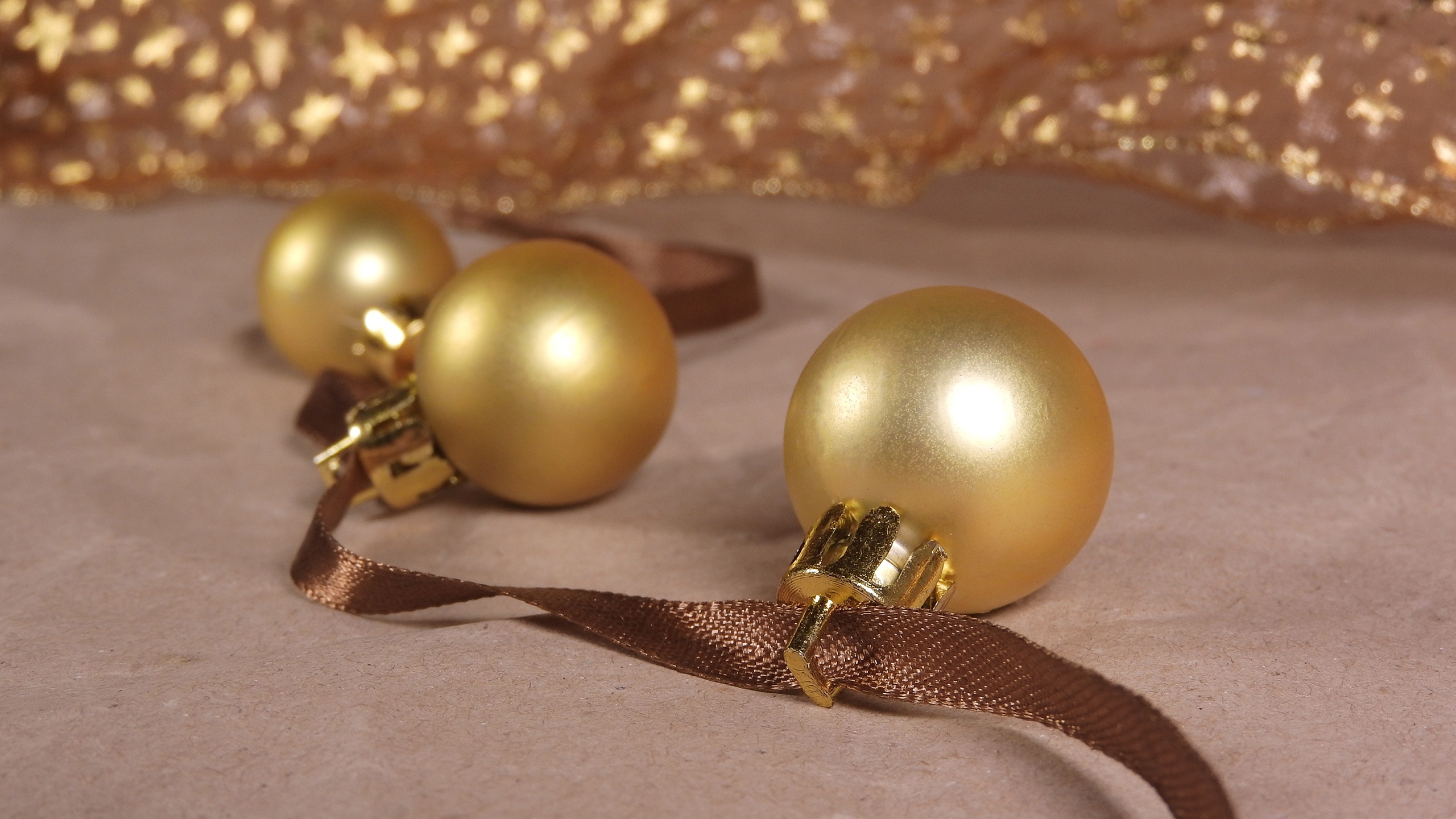 Free download wallpaper Christmas, Holiday, Christmas Ornaments on your PC desktop