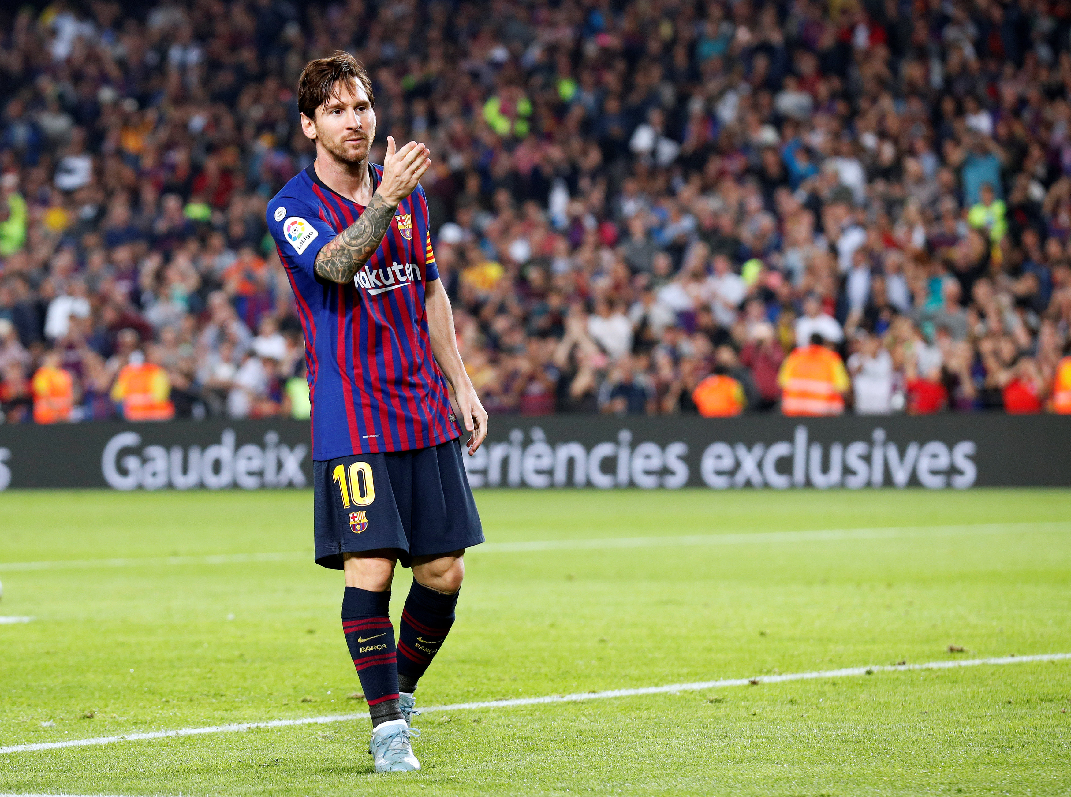 448395 Bildschirmschoner und Hintergrundbilder Lionel Messi auf Ihrem Telefon. Laden Sie  Bilder kostenlos herunter