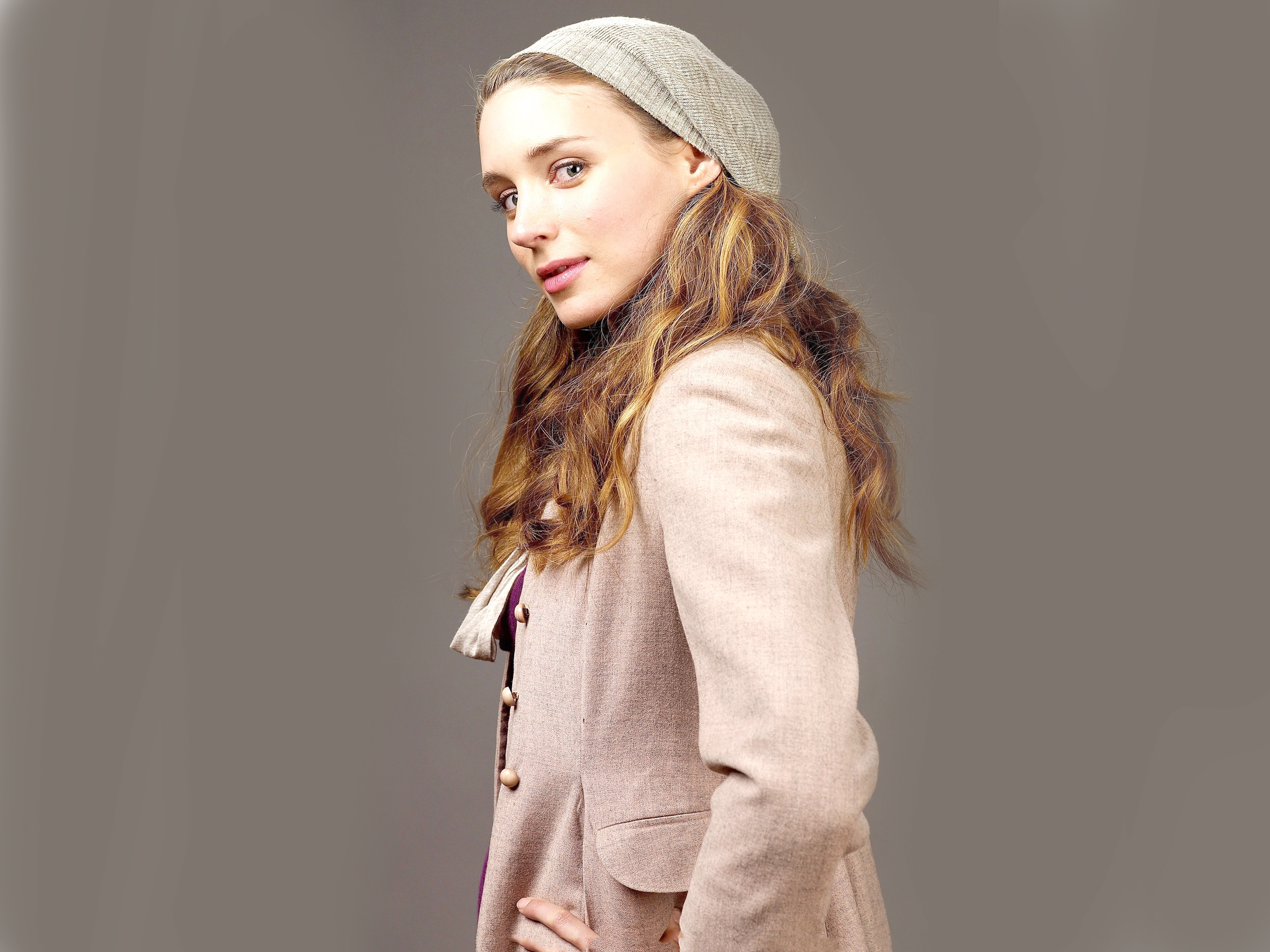 Download mobile wallpaper Blonde, Hat, Celebrity, Long Hair, Actress, Rooney Mara for free.