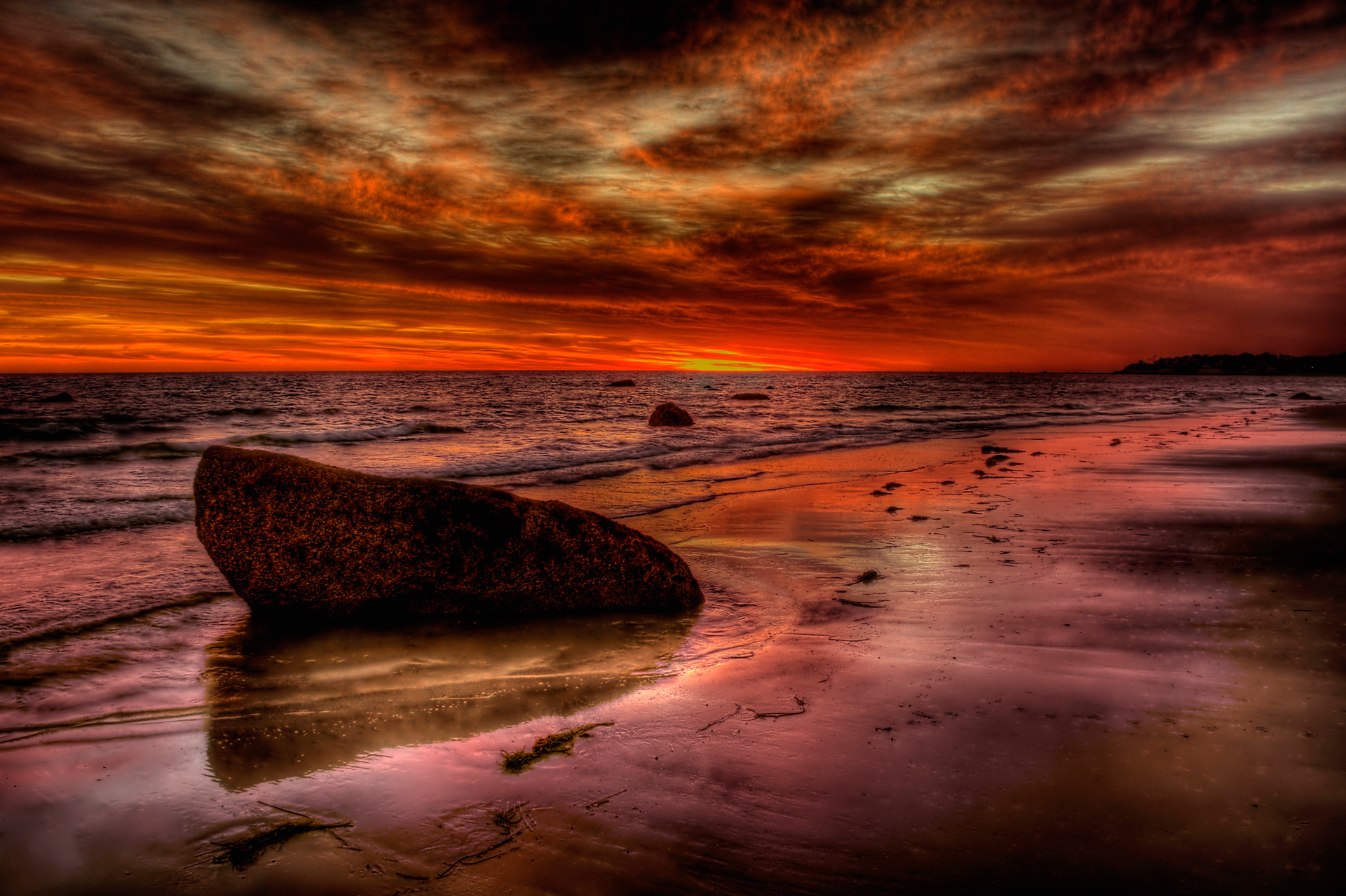 Free download wallpaper Sunset, Sky, Beach, Horizon, Coast, Earth, Orange (Color) on your PC desktop