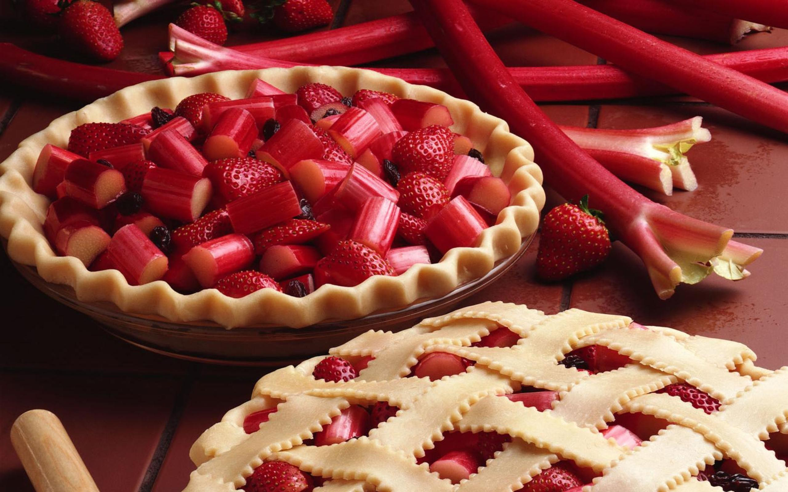 food, rhubarb, berry, pie