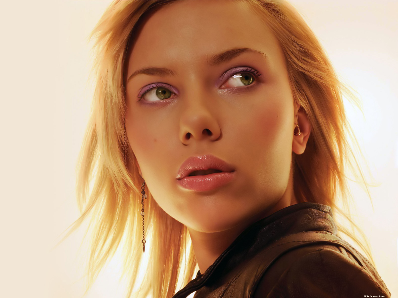 Laden Sie das Scarlett Johansson, Berühmtheiten-Bild kostenlos auf Ihren PC-Desktop herunter