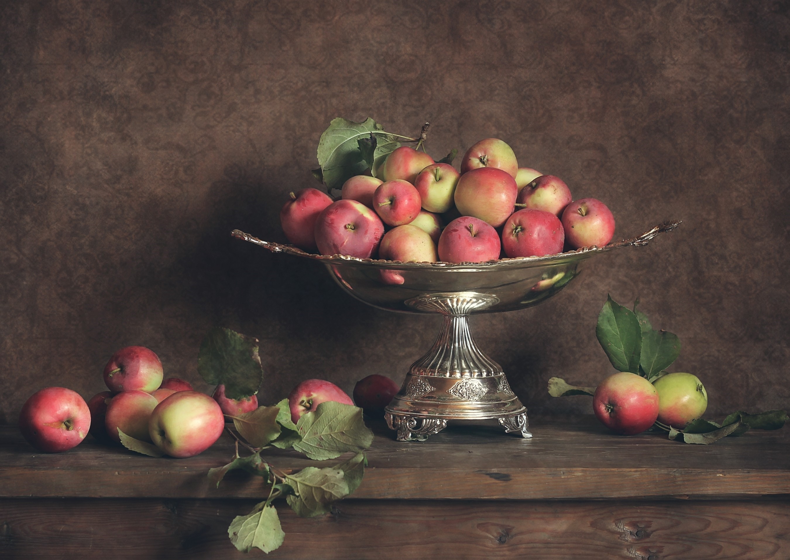 Free download wallpaper Apple, Still Life, Leaf, Bowl, Silver, Photography on your PC desktop