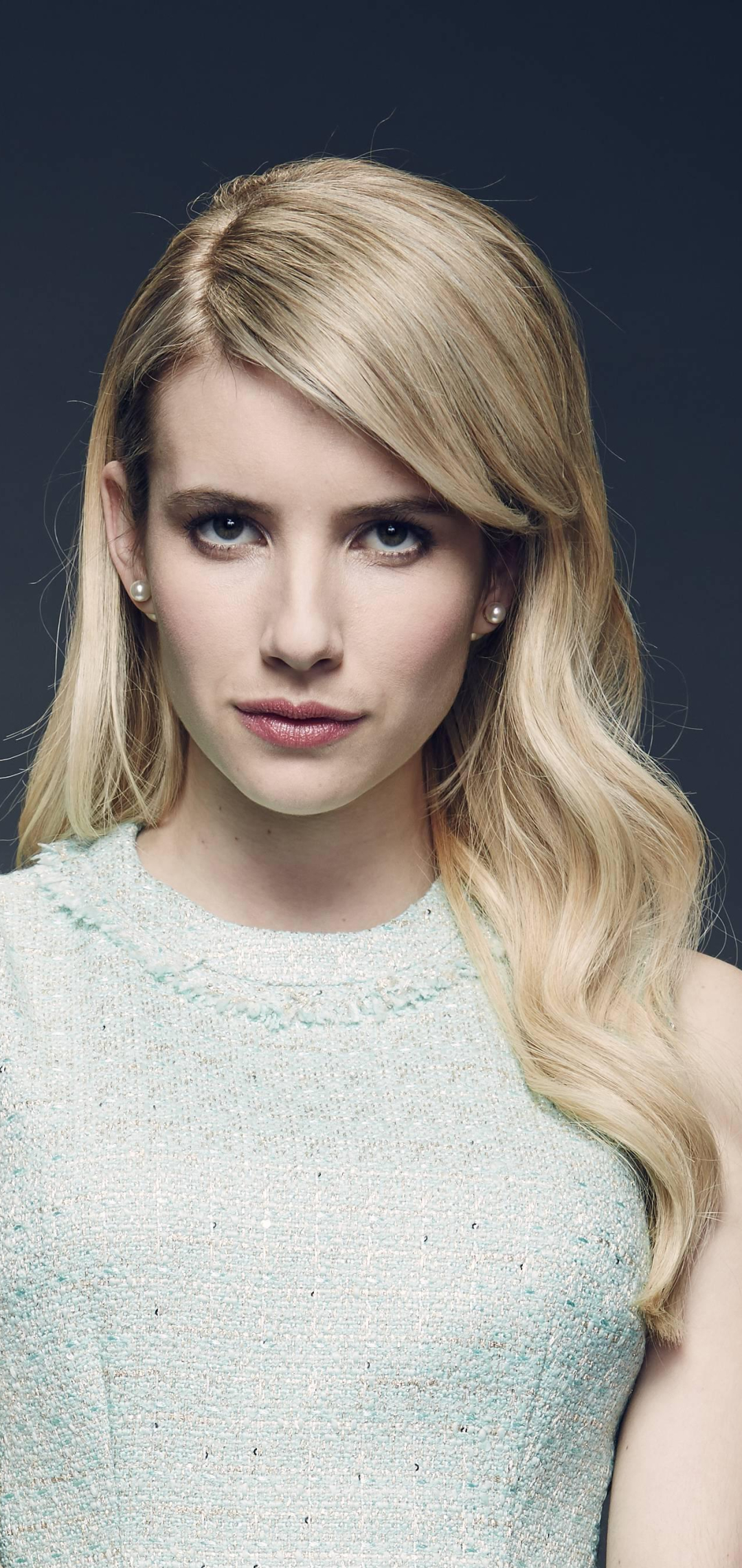 Download mobile wallpaper Blonde, Celebrity, Actress, Emma Roberts for free.