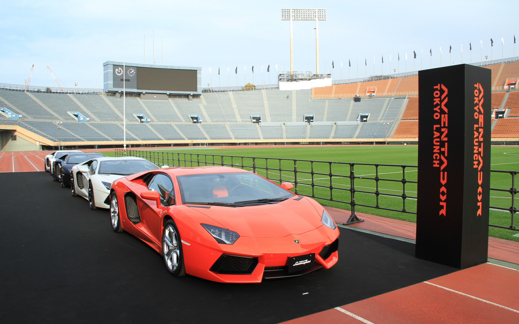 Скачати мобільні шпалери Lamborghini Aventador Lp 700 4, Ламборджіні, Транспортні Засоби безкоштовно.