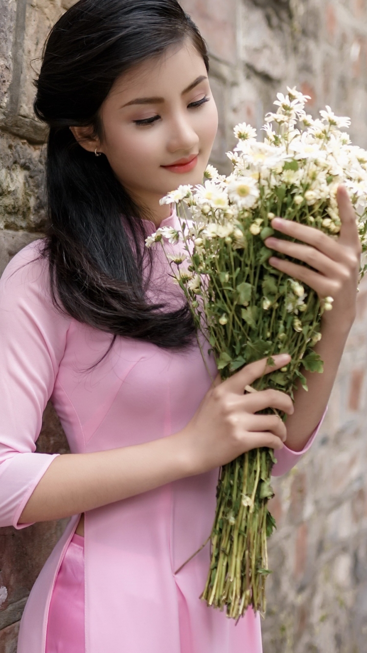 Download mobile wallpaper Flower, Bouquet, Mood, Brunette, Model, Women, Asian, Pink Dress for free.