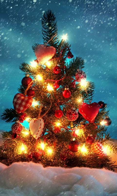 Handy-Wallpaper Feiertage, Winter, Schnee, Weihnachten, Weihnachtsschmuck, Weihnachtsbaum, Schneefall, Nacht, Weihnachtsbeleuchtung kostenlos herunterladen.
