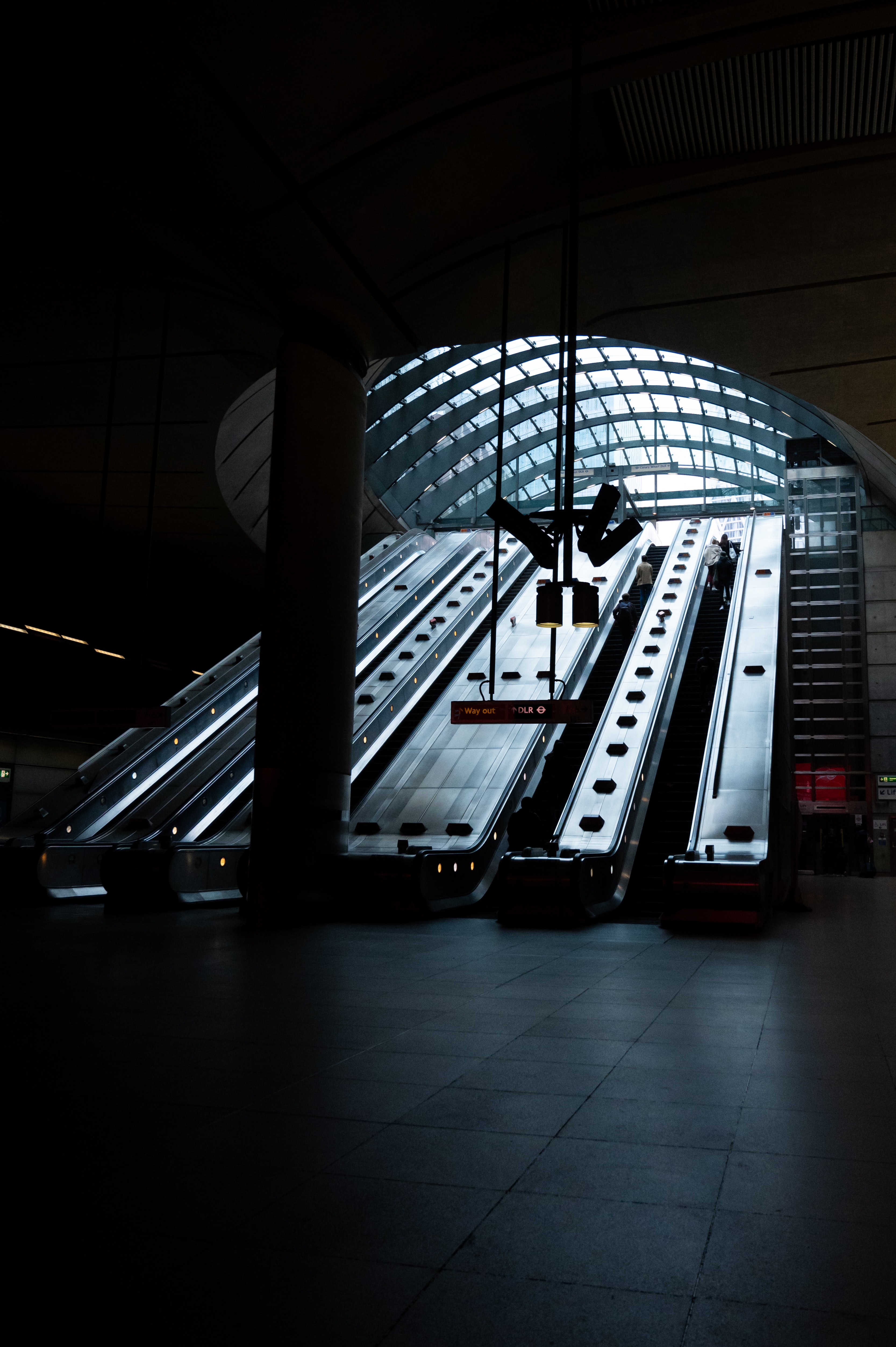 miscellanea, miscellaneous, darkness, climb, subway, lift, escalators HD wallpaper