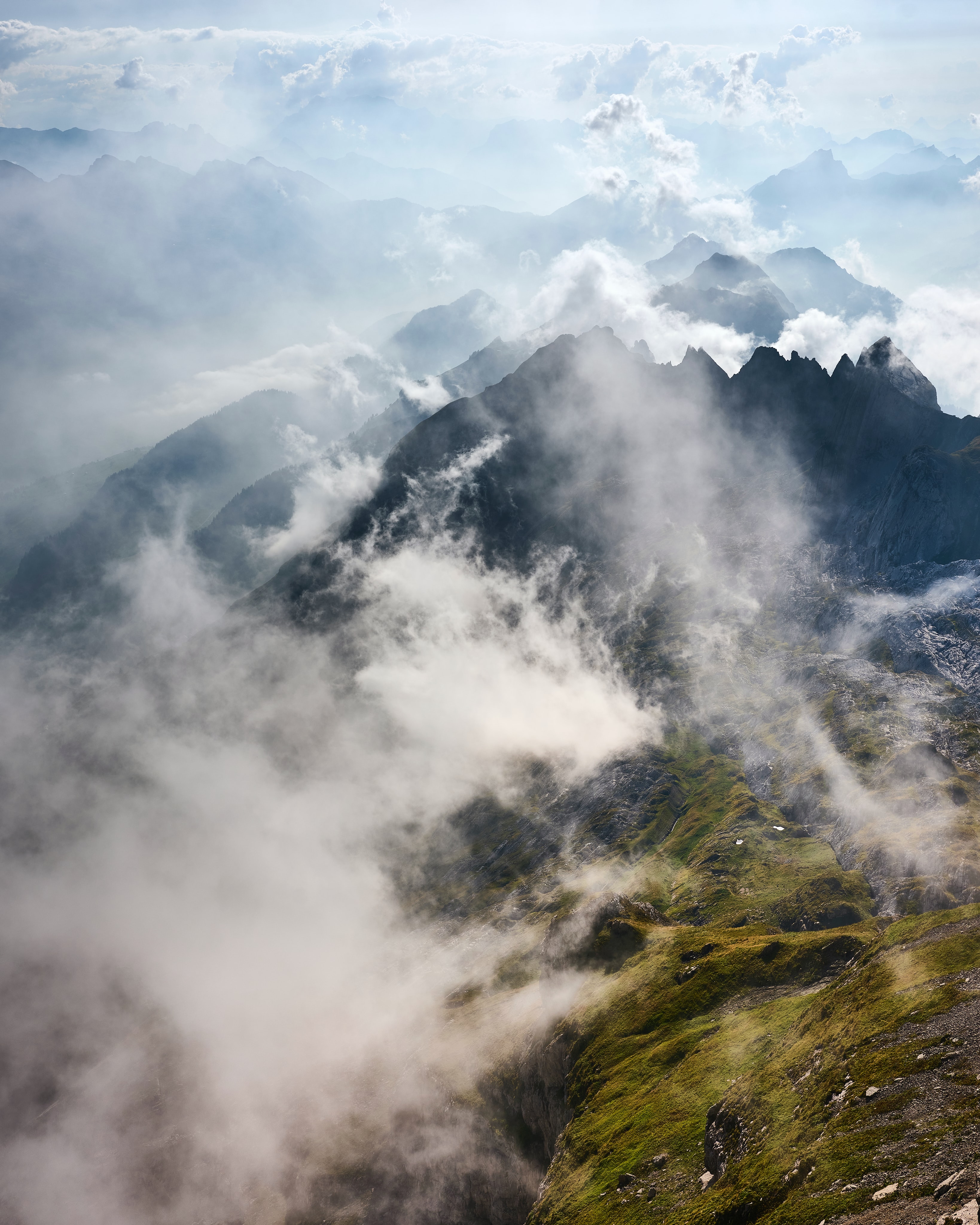 無料モバイル壁紙草, 山脈, 霧, 自然, 岩, 雲をダウンロードします。