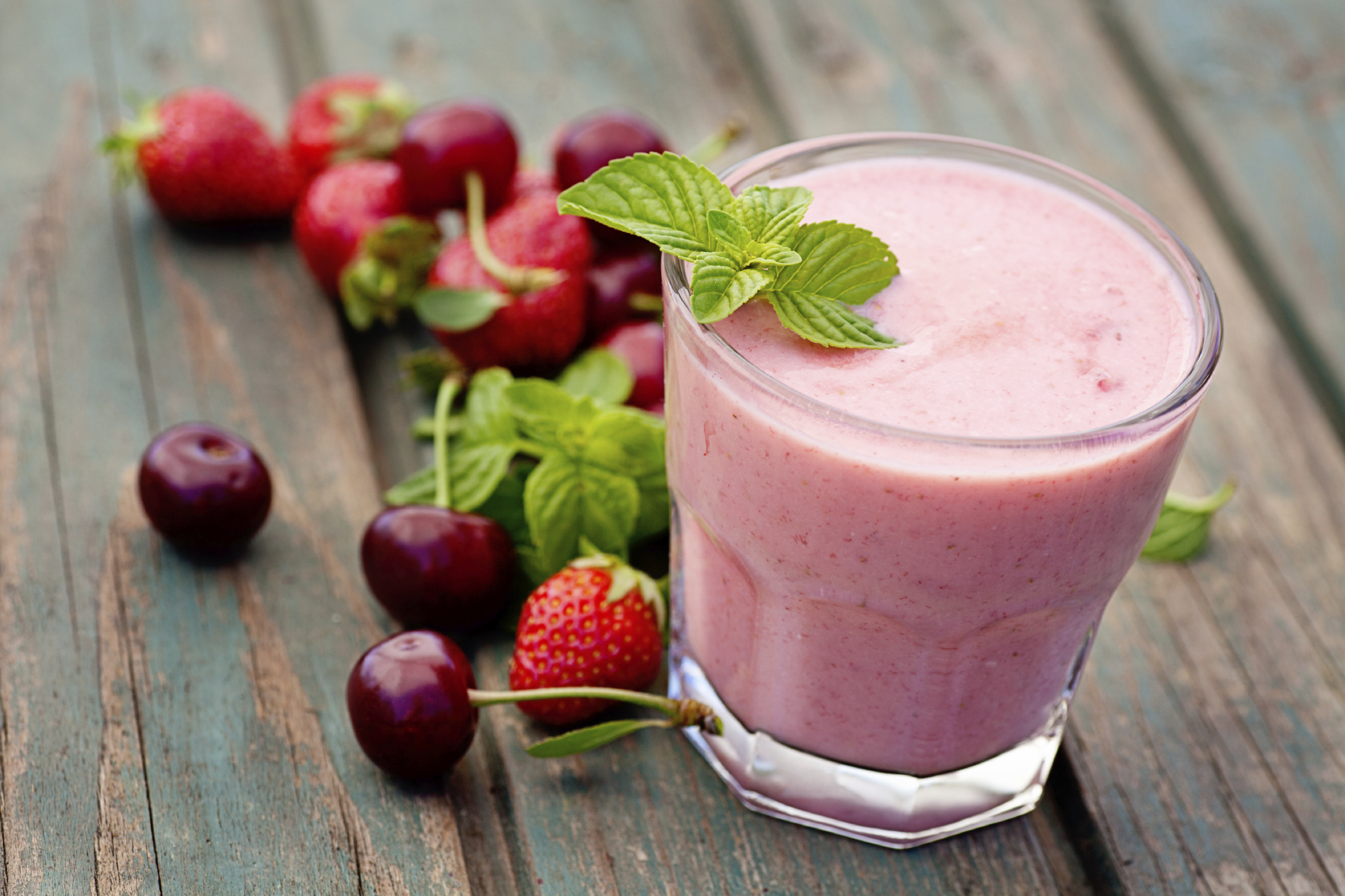 Free download wallpaper Food, Strawberry, Cherry, Drink, Smoothie on your PC desktop