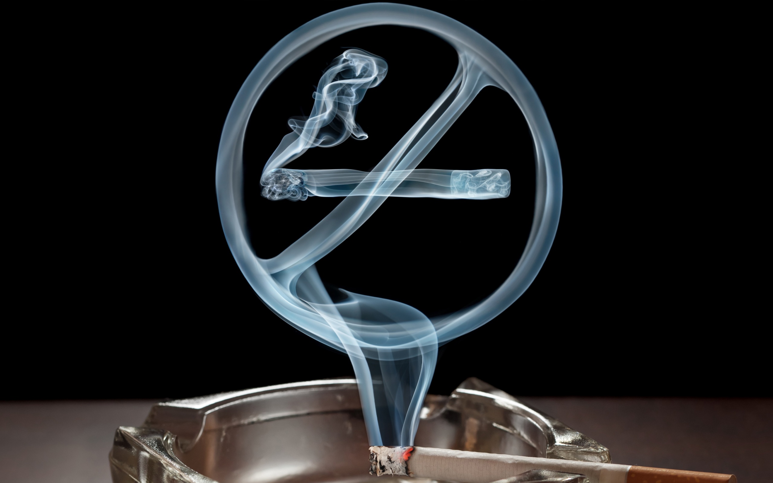 Популярные заставки и фоны Курение Запрещено на компьютер