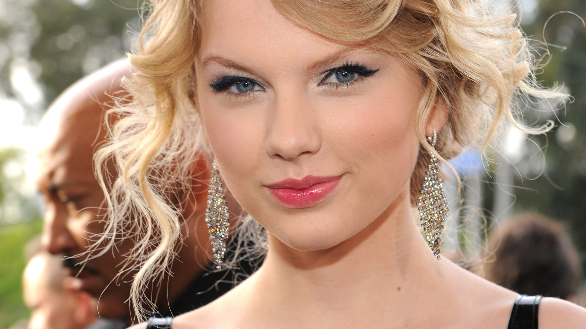 Descarga gratuita de fondo de pantalla para móvil de Música, Taylor Swift.
