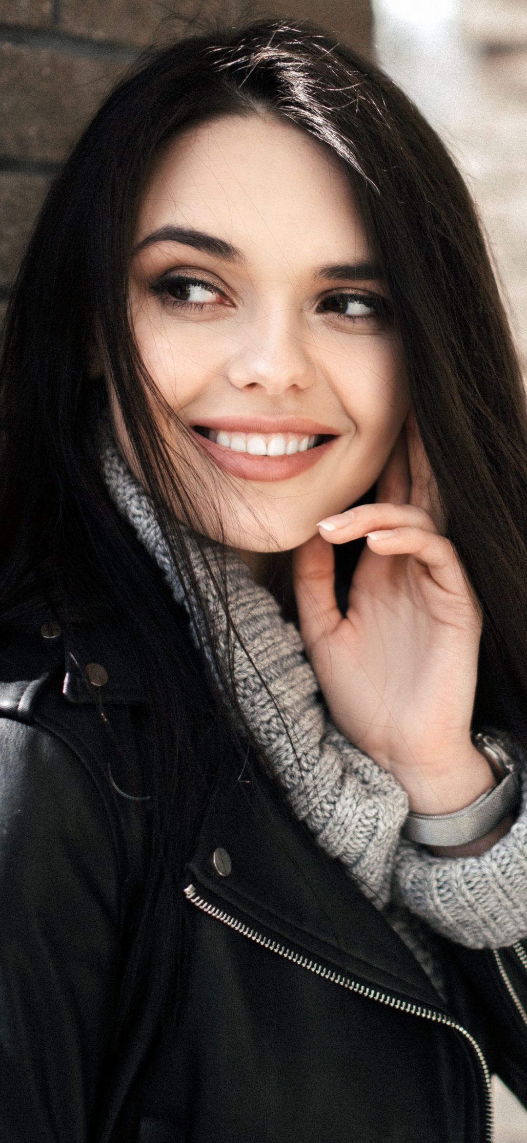 Download mobile wallpaper Smile, Model, Women, Black Hair for free.