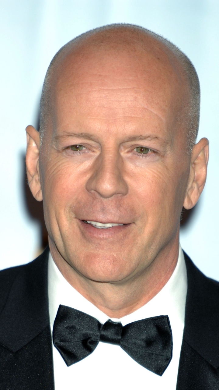 Download mobile wallpaper Bruce Willis, Celebrity for free.