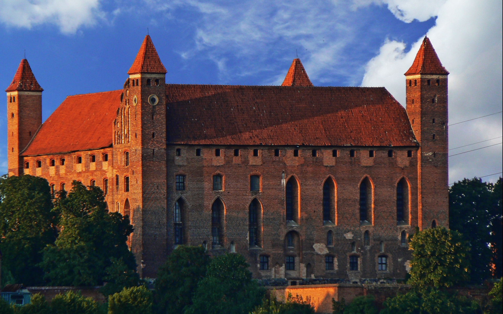Laden Sie das Schlösser, Menschengemacht, Schloss Gniew-Bild kostenlos auf Ihren PC-Desktop herunter