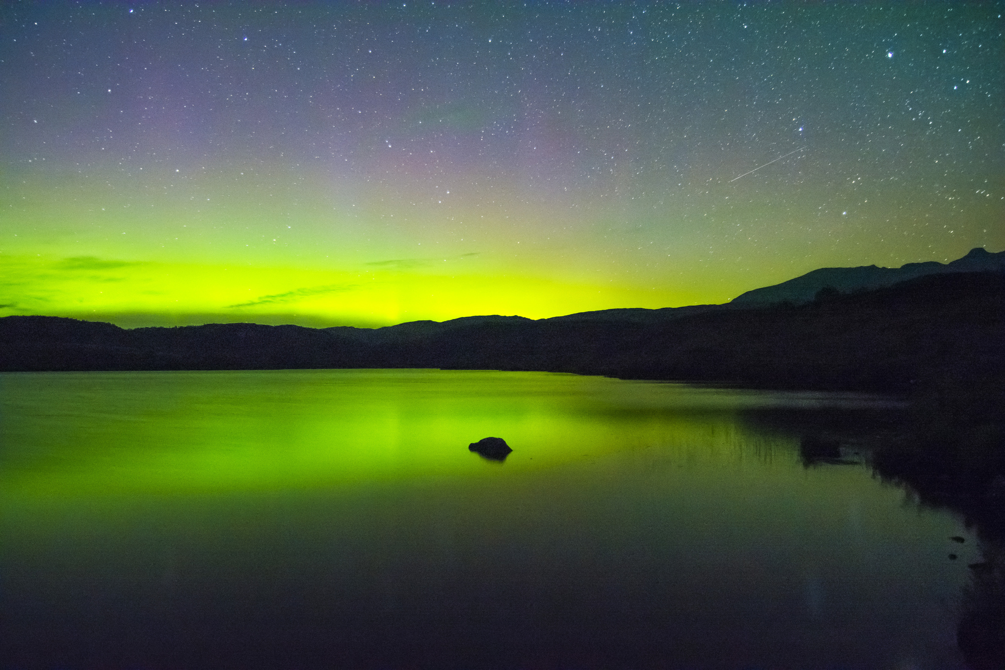 Free download wallpaper Nature, Night, Lake, Reflection, Starry Sky, Earth, Aurora Borealis on your PC desktop