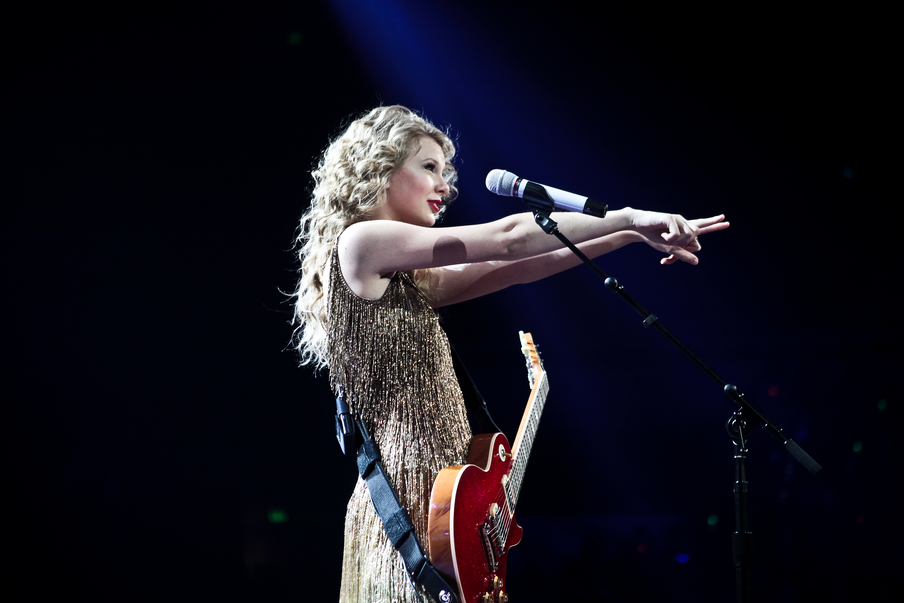 Download mobile wallpaper Music, Taylor Swift for free.