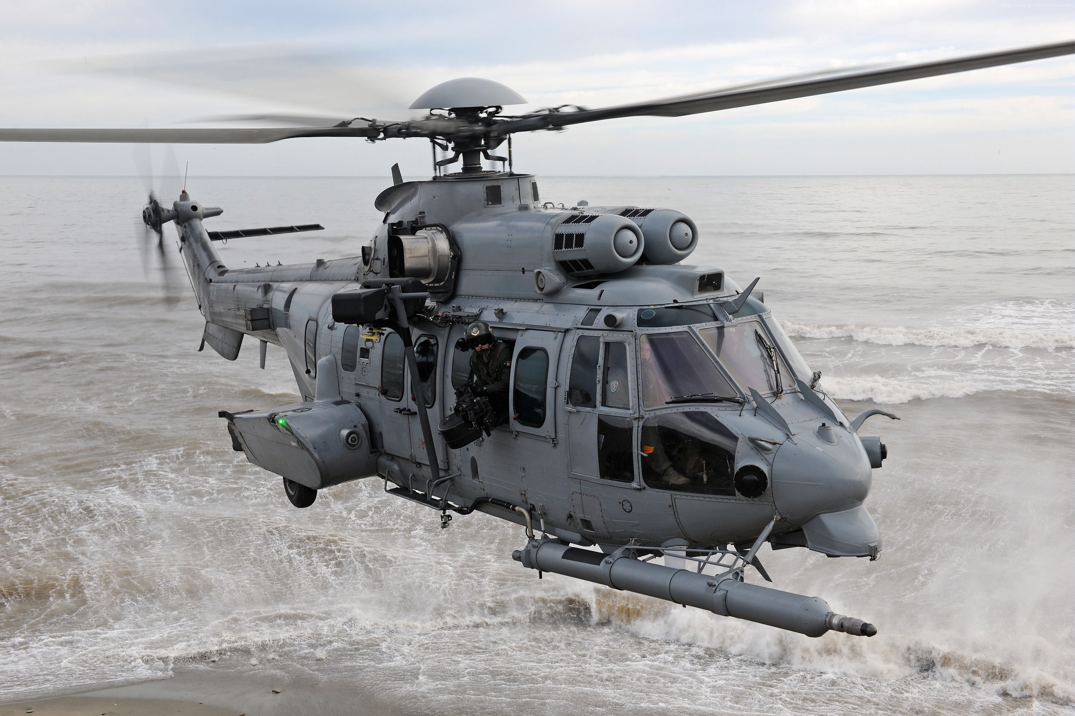 Laden Sie Eurocopter Ec725 HD-Desktop-Hintergründe herunter
