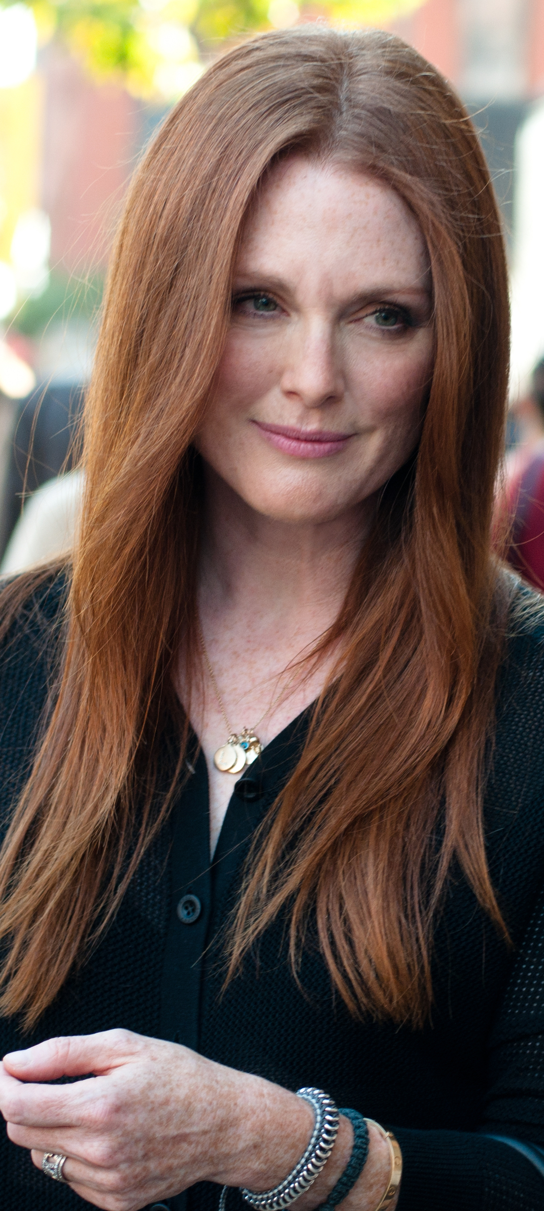 Descarga gratuita de fondo de pantalla para móvil de Británico, Celebridades, Actriz, Julianne Moore.