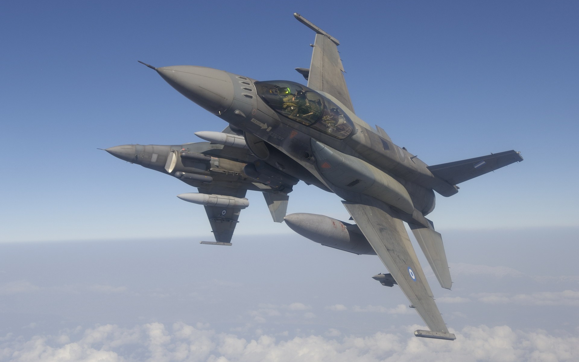 Скачати мобільні шпалери Військовий, General Dynamics F 16 Fighting Falcon безкоштовно.