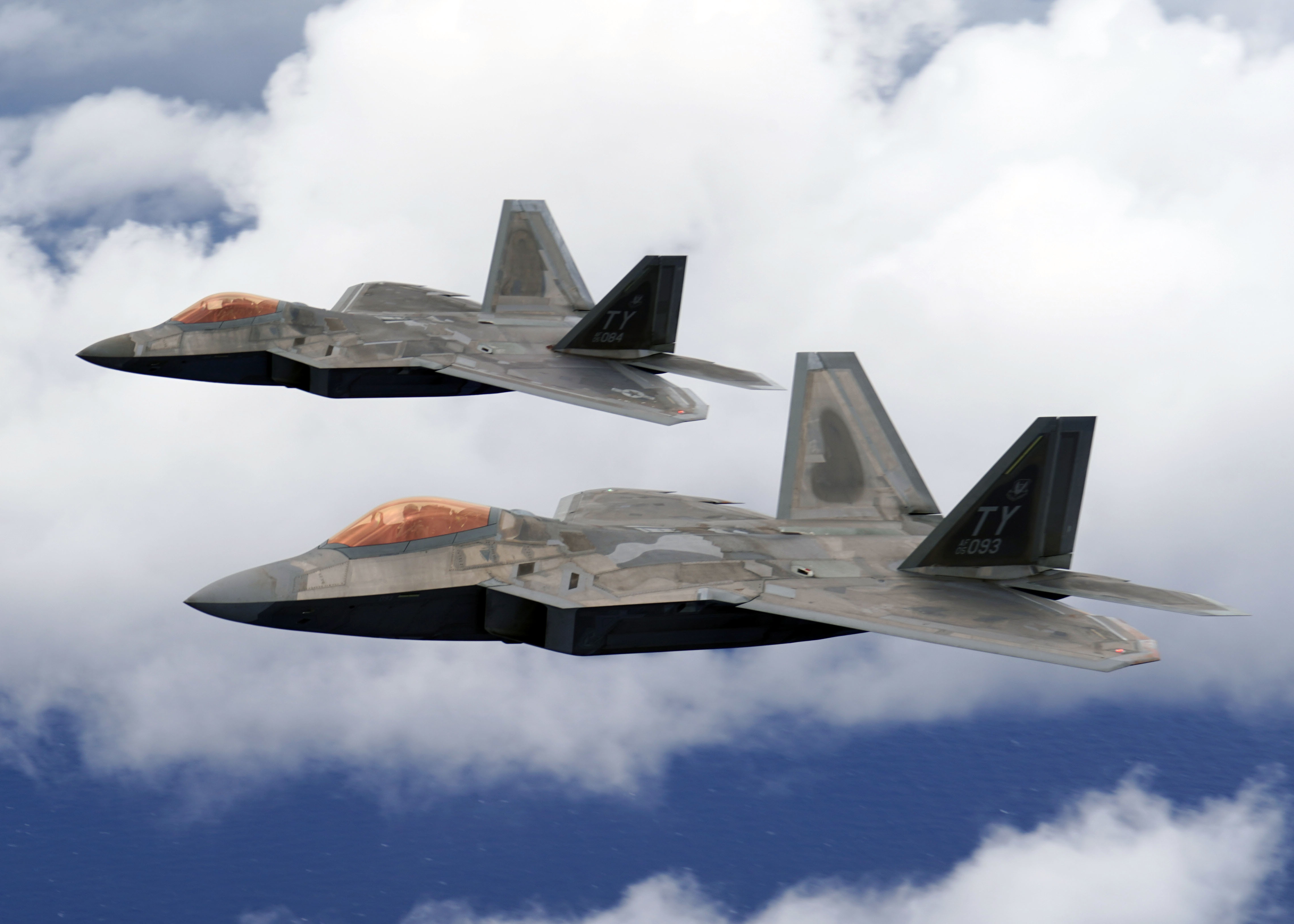 Free download wallpaper Aircraft, Military, Jet Fighter, Lockheed Martin F 22 Raptor, Warplane, Jet Fighters on your PC desktop