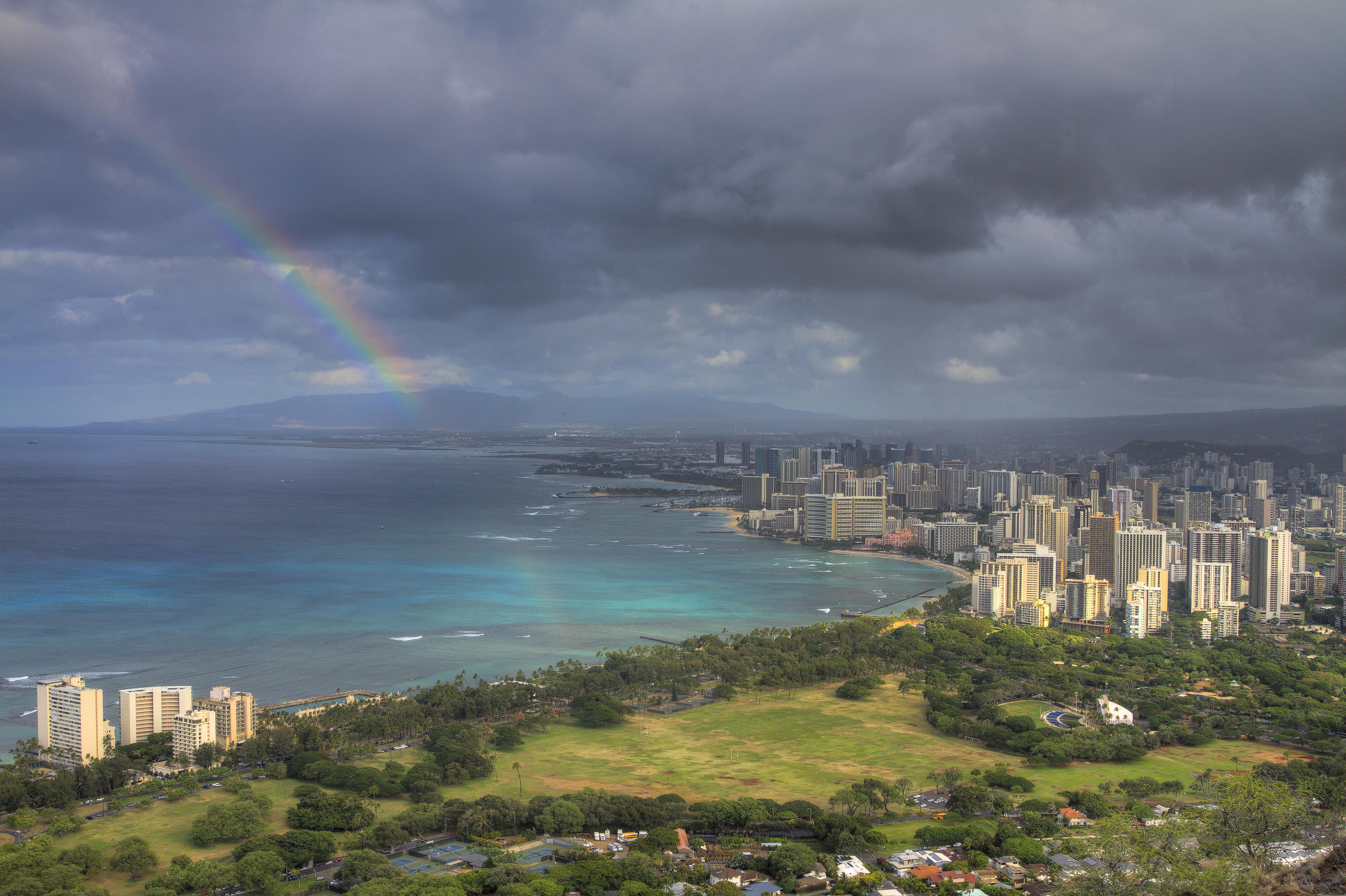 351722 Hintergrundbild herunterladen menschengemacht, honolulu, hawaii, oha, regenbogen, waikiki, städte - Bildschirmschoner und Bilder kostenlos