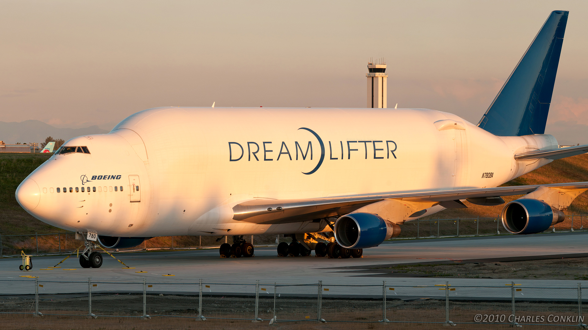 321334 завантажити картинку транспортні засоби, boeing 747 dreamlifter, літак, боїнг, dreamlifter - шпалери і заставки безкоштовно