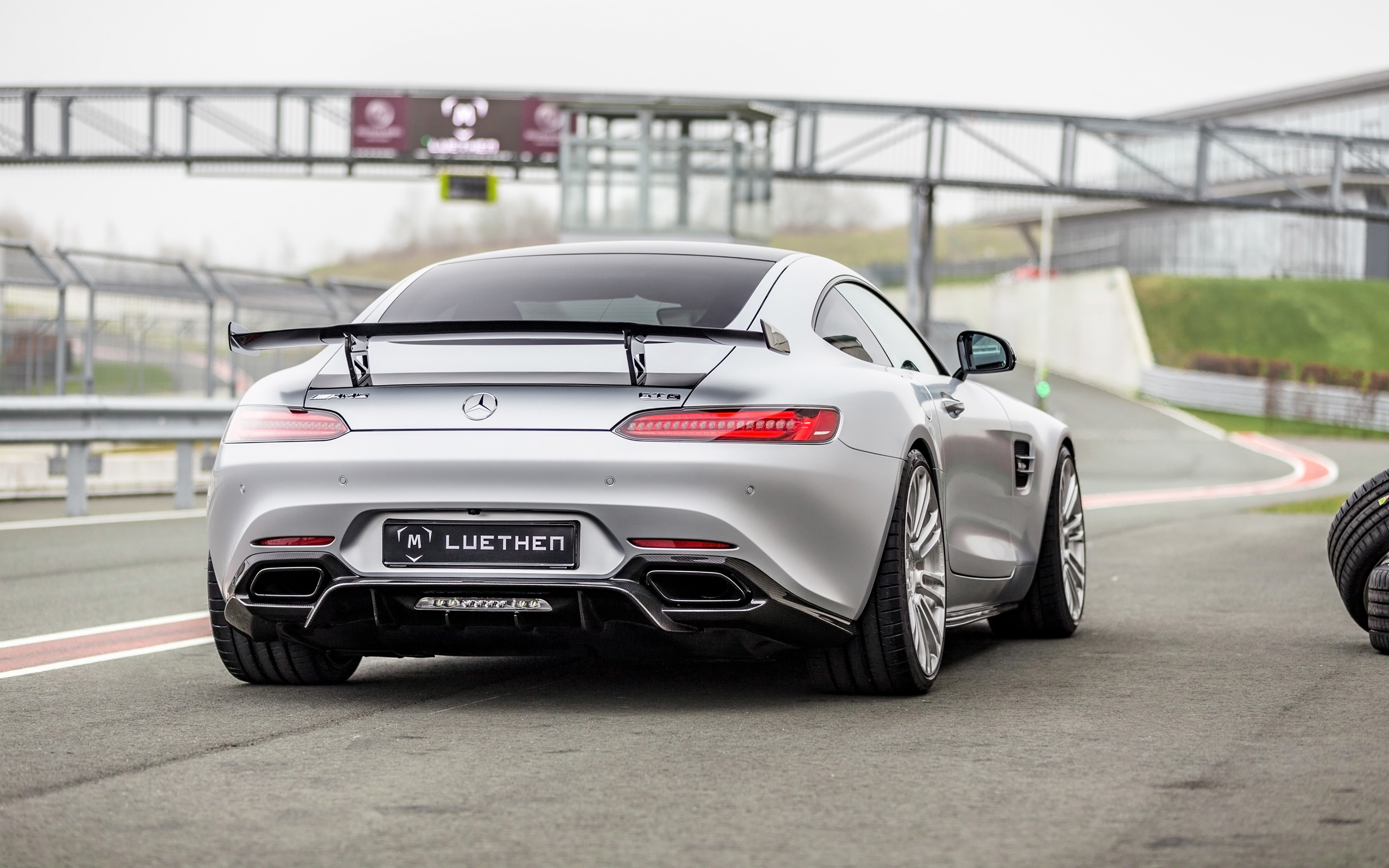 Завантажити шпалери Luethen Motorsport Mercedes Amg Gt на телефон безкоштовно